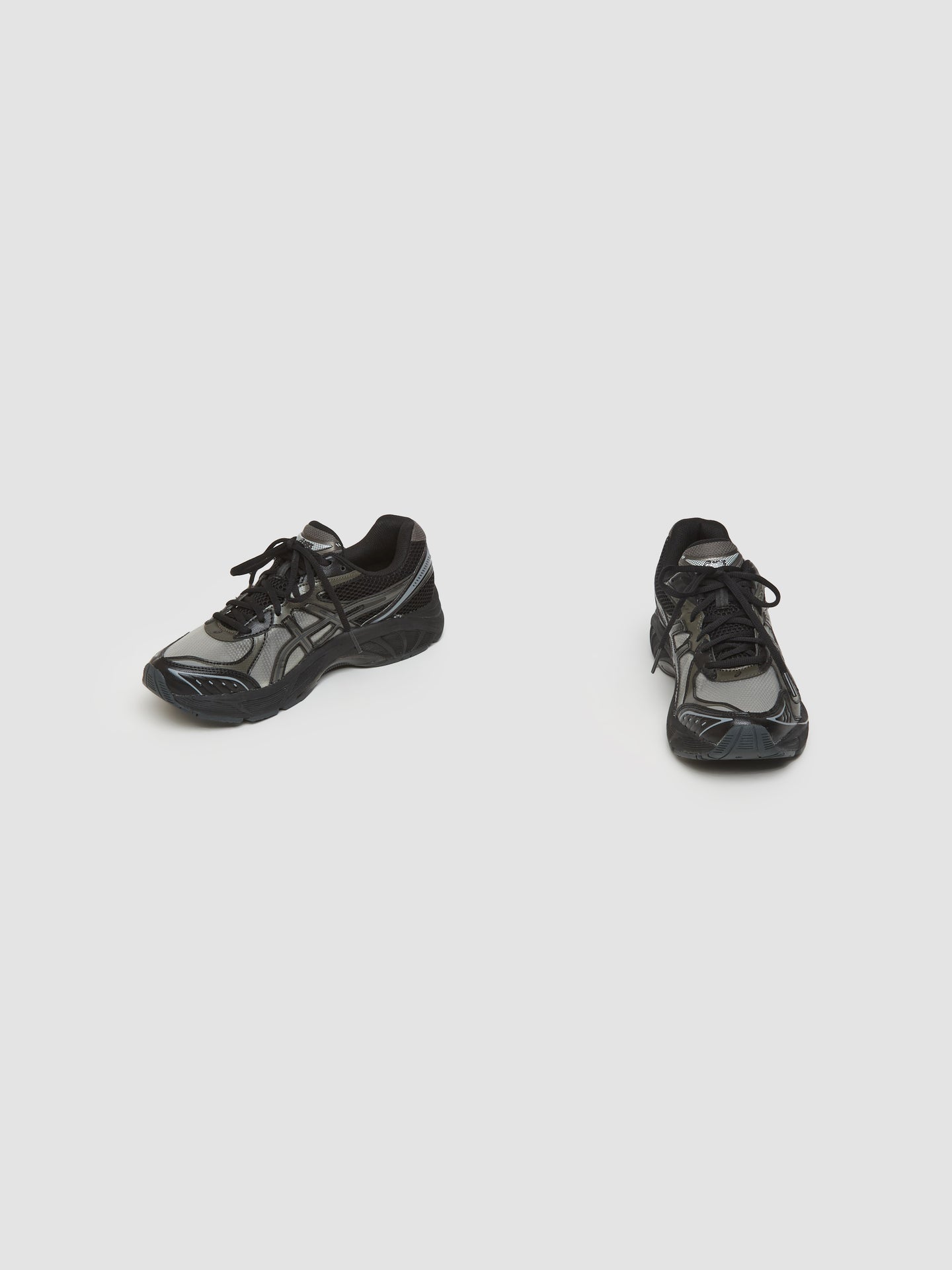 x Above the Clouds GT-2160 Sneaker in Black & Gunmetal