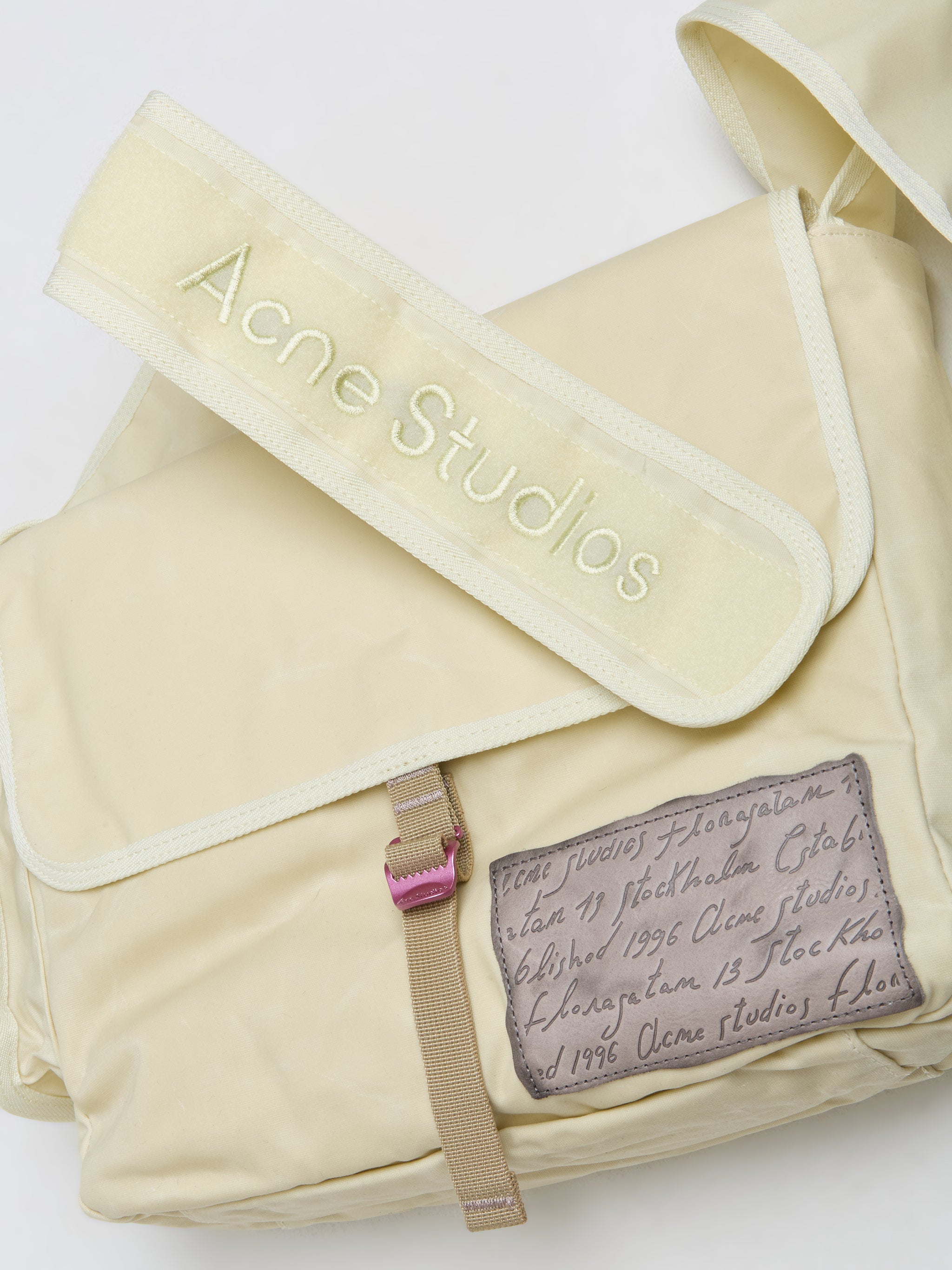 Messenger Bag in Cream Beige