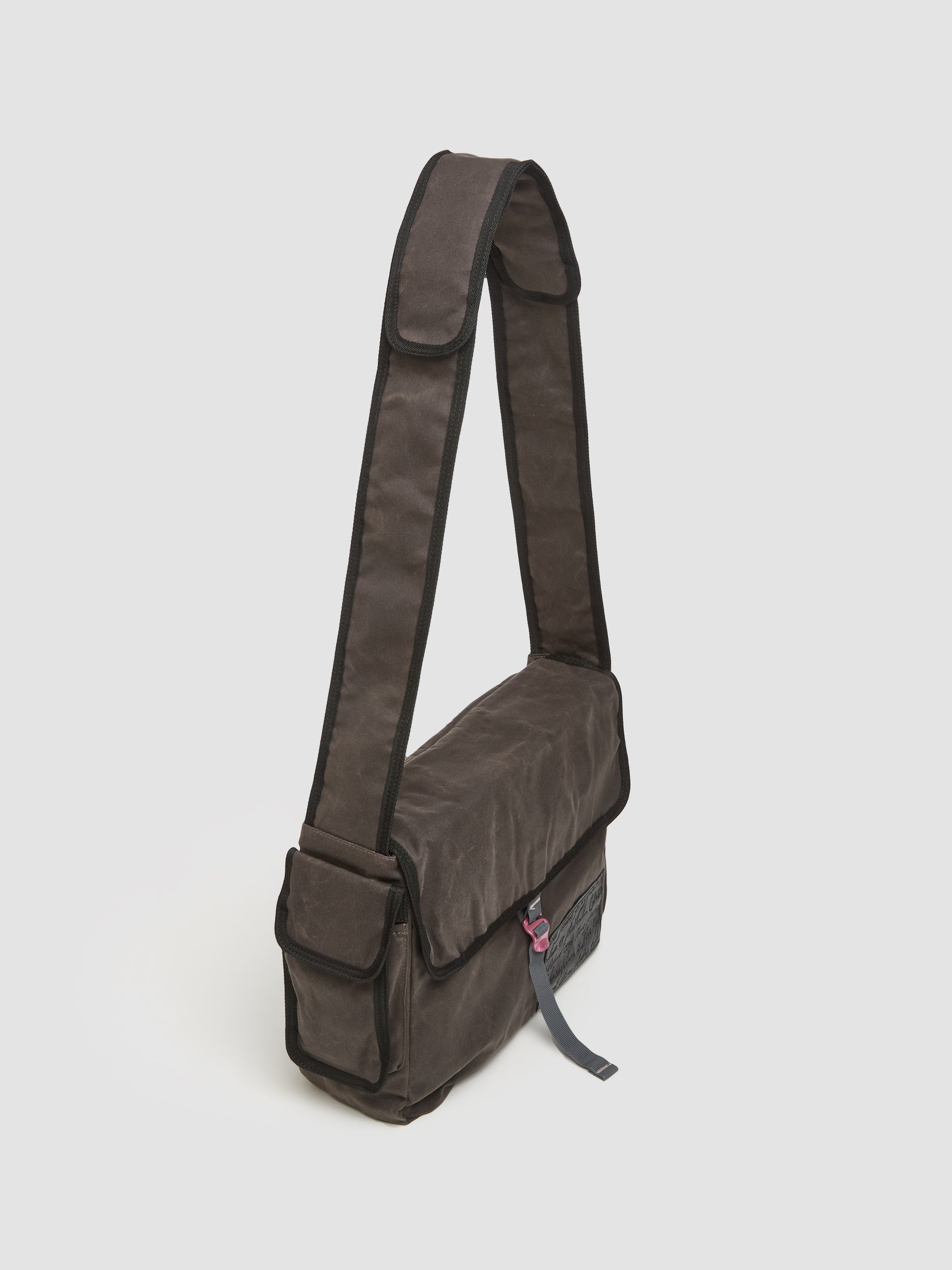 Messenger Bag in Grey