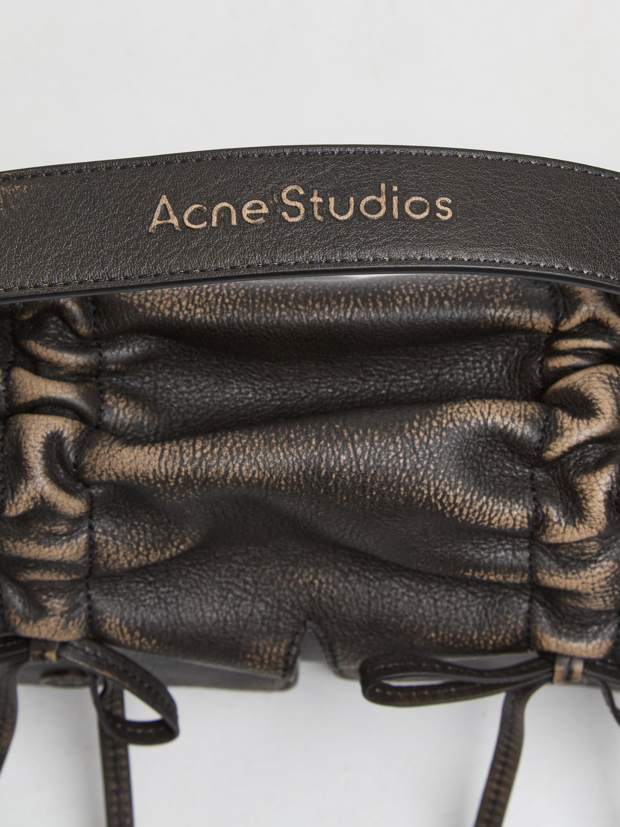 Multipocket Bag in Dark Brown & Beige