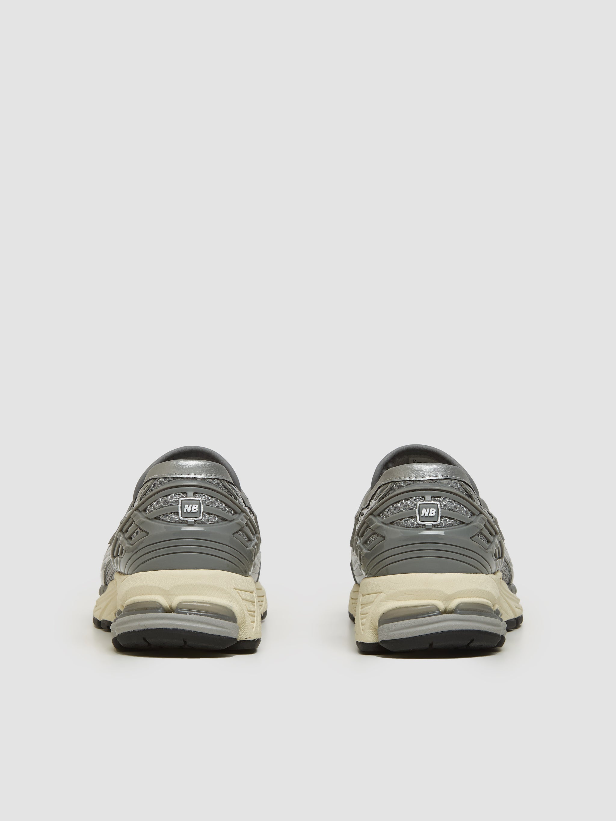 U1906L Loafers in Silver