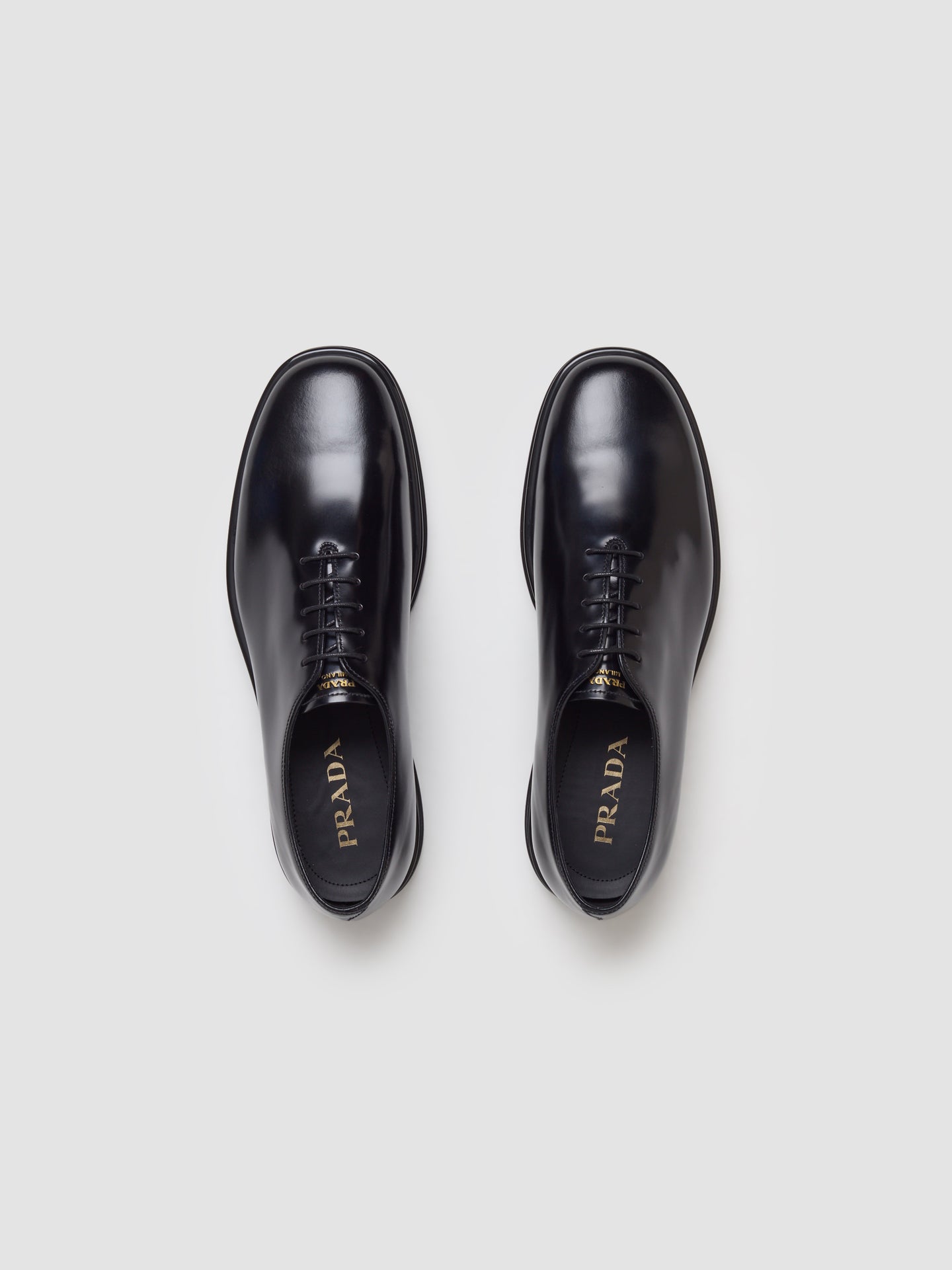 Brushed Leather Lace-Up Shoes in Black