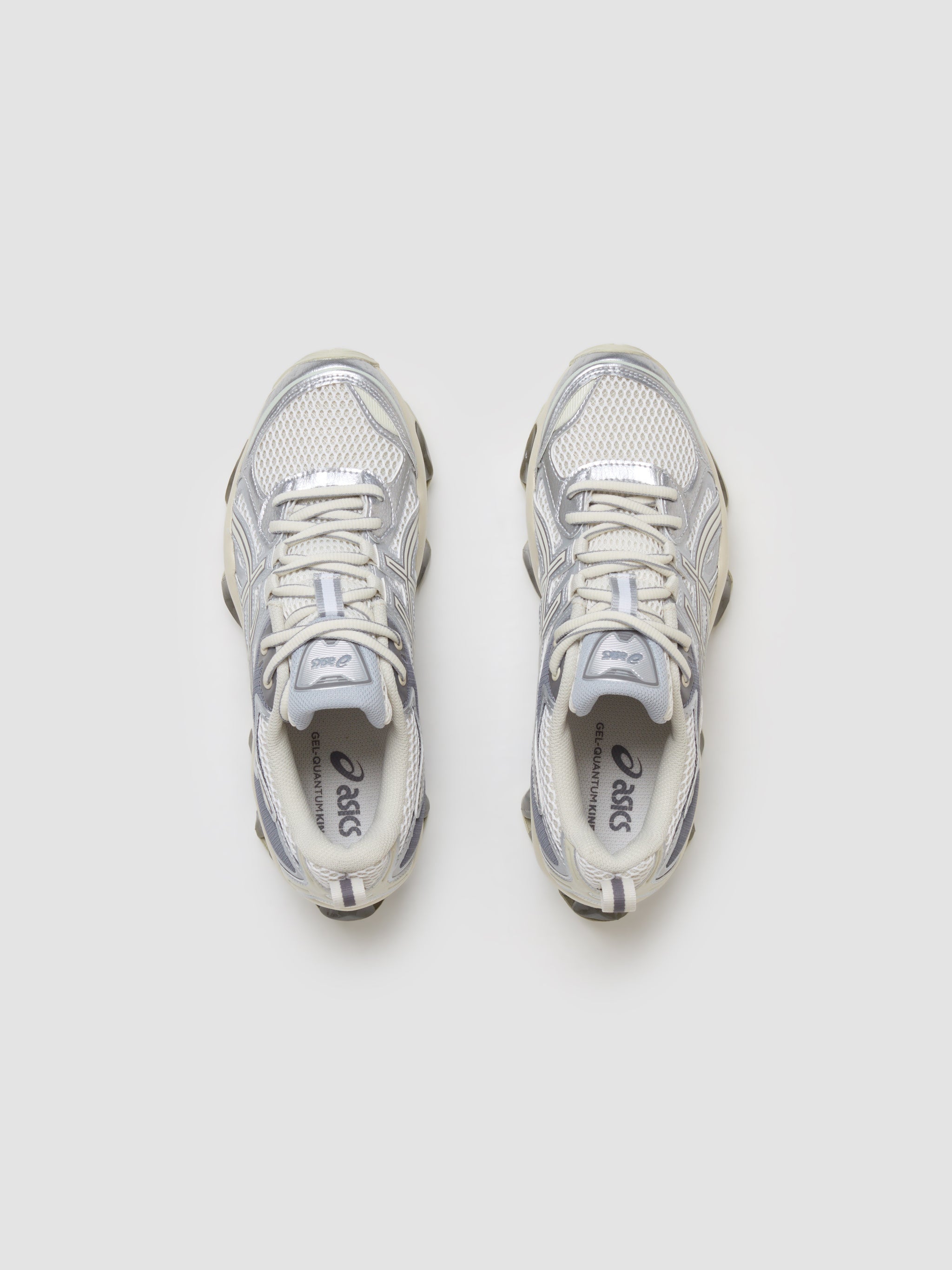 ASICS - GEL-QUANTUM KINETIC Sneaker in White & Light Dust - 1203A270-101