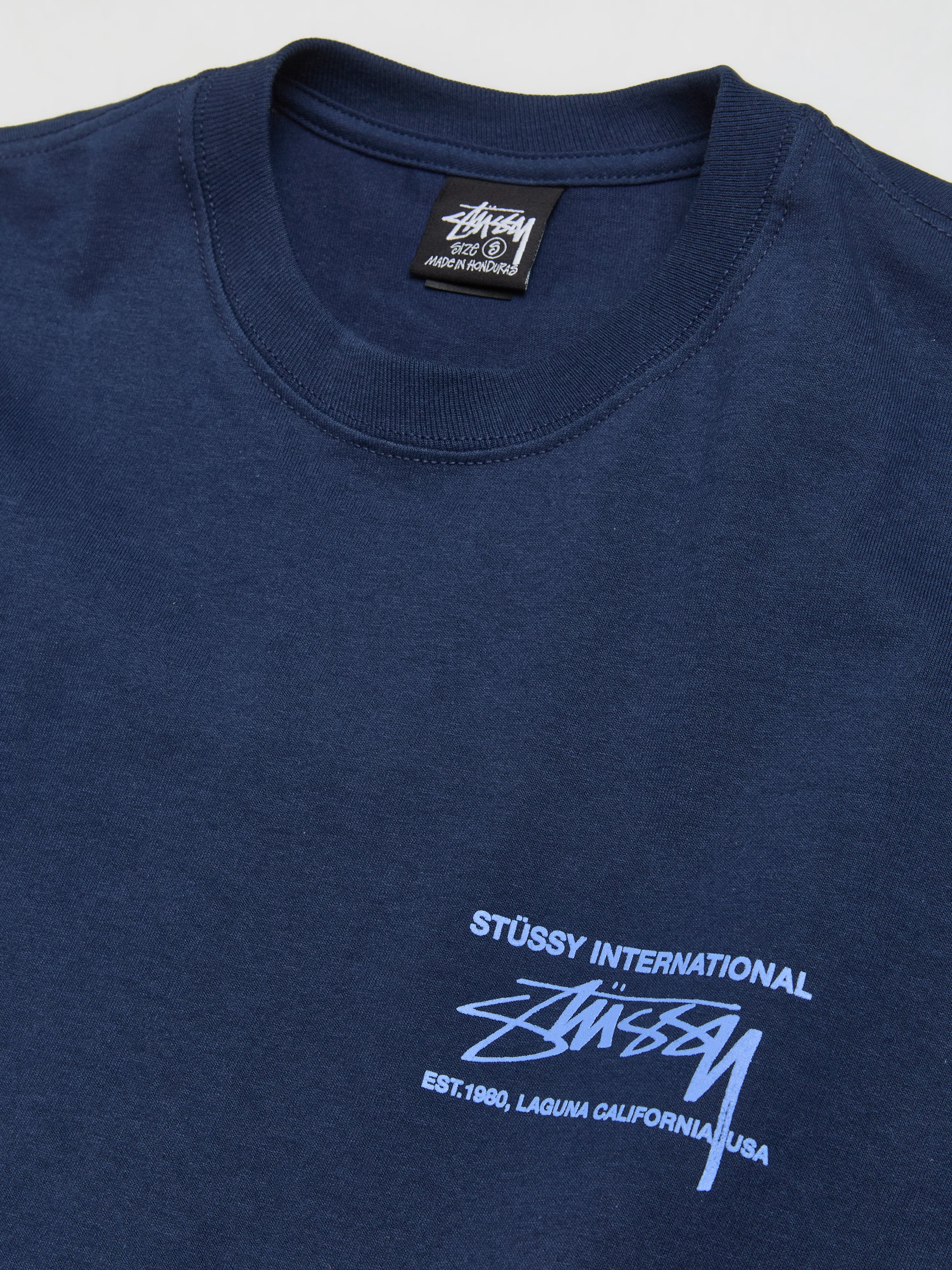 International Longsleeve T-Shirt in Navy