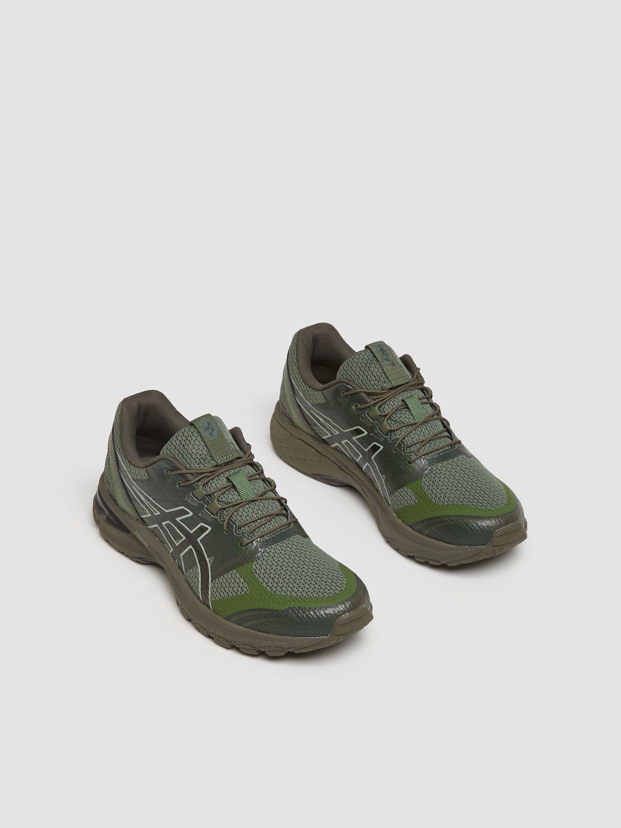 ASICS - x San San Gear GEL-TERRAIN Sneaker in Bronze Green & Tarmac -  1203A744-300