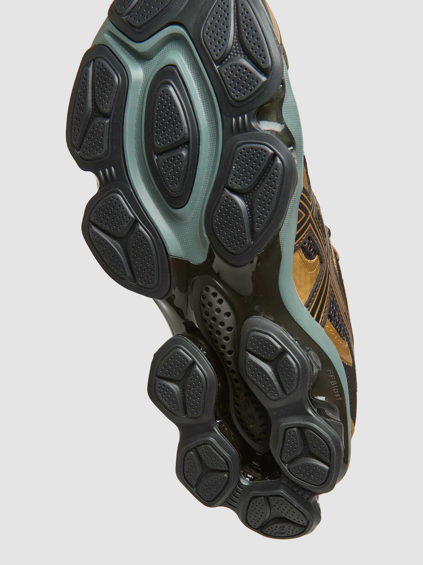 GEL-QUANTUM KINETIC Sneaker in Dark Sepia & Black