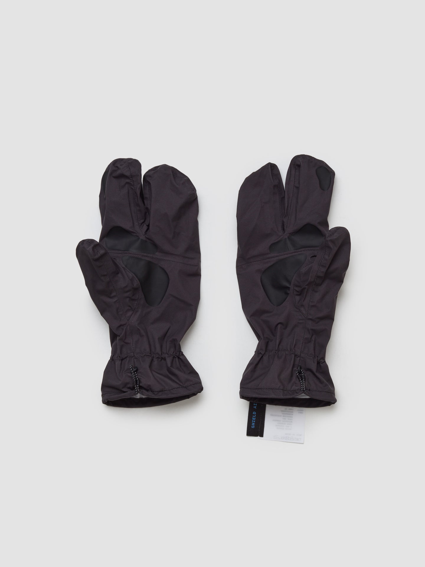 Pertex 3L Lobster Over Mitt in Black