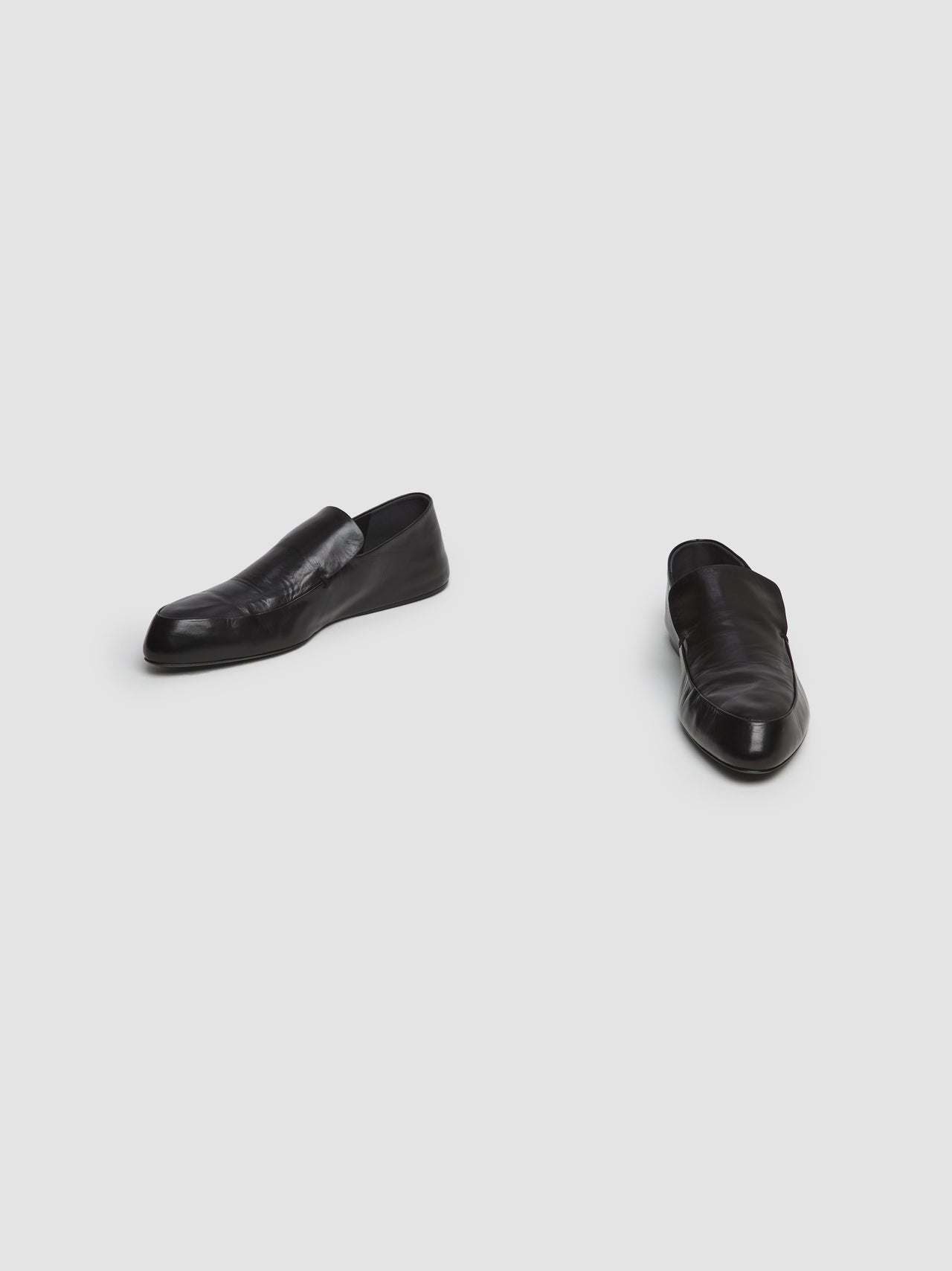 Tripon Loafers in Black