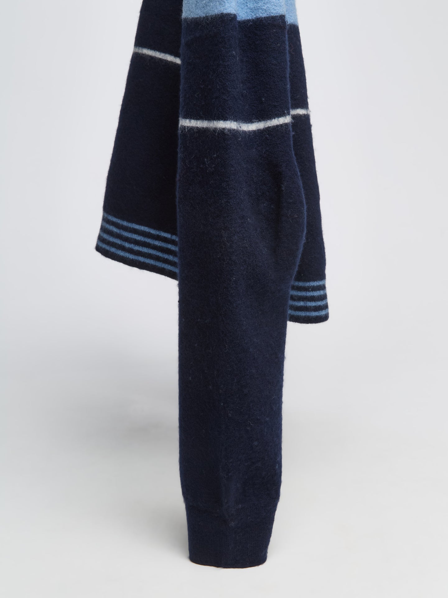 Pilling Jumper in Blue