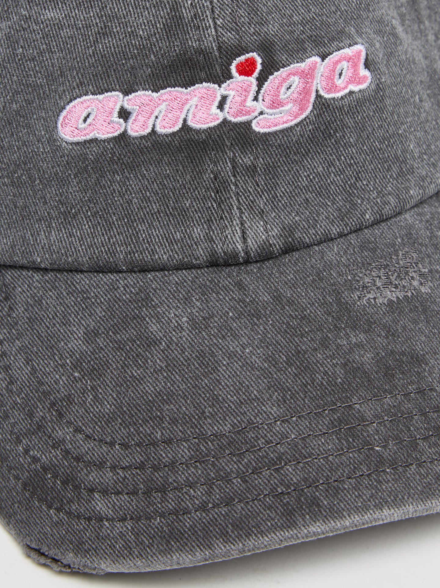 Hola Amiga! Cap in Off Black