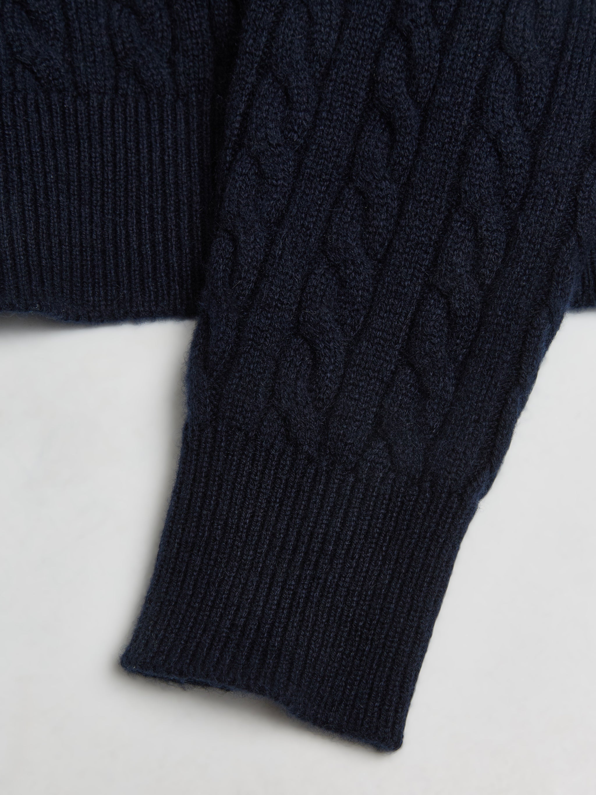 Cable Knit Cashmere Pullover in Navy