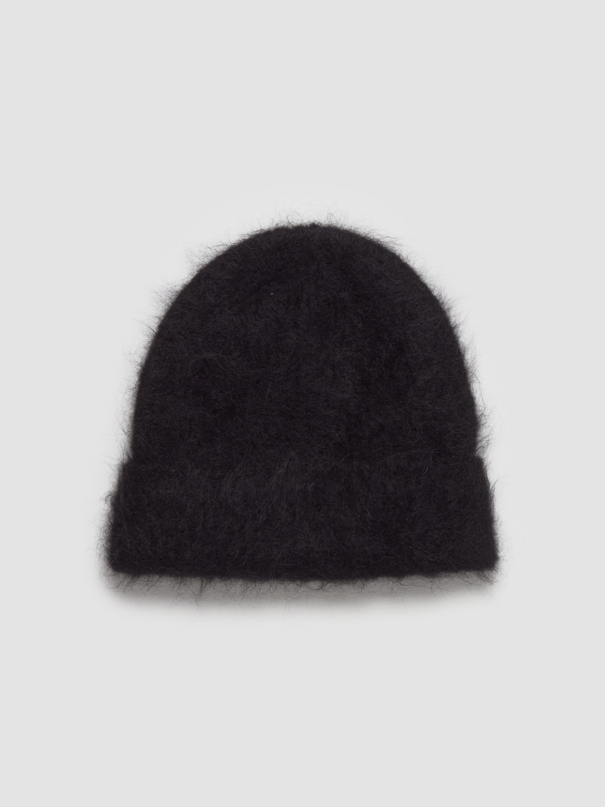 Fuzzy Beanie in Black Alpaca