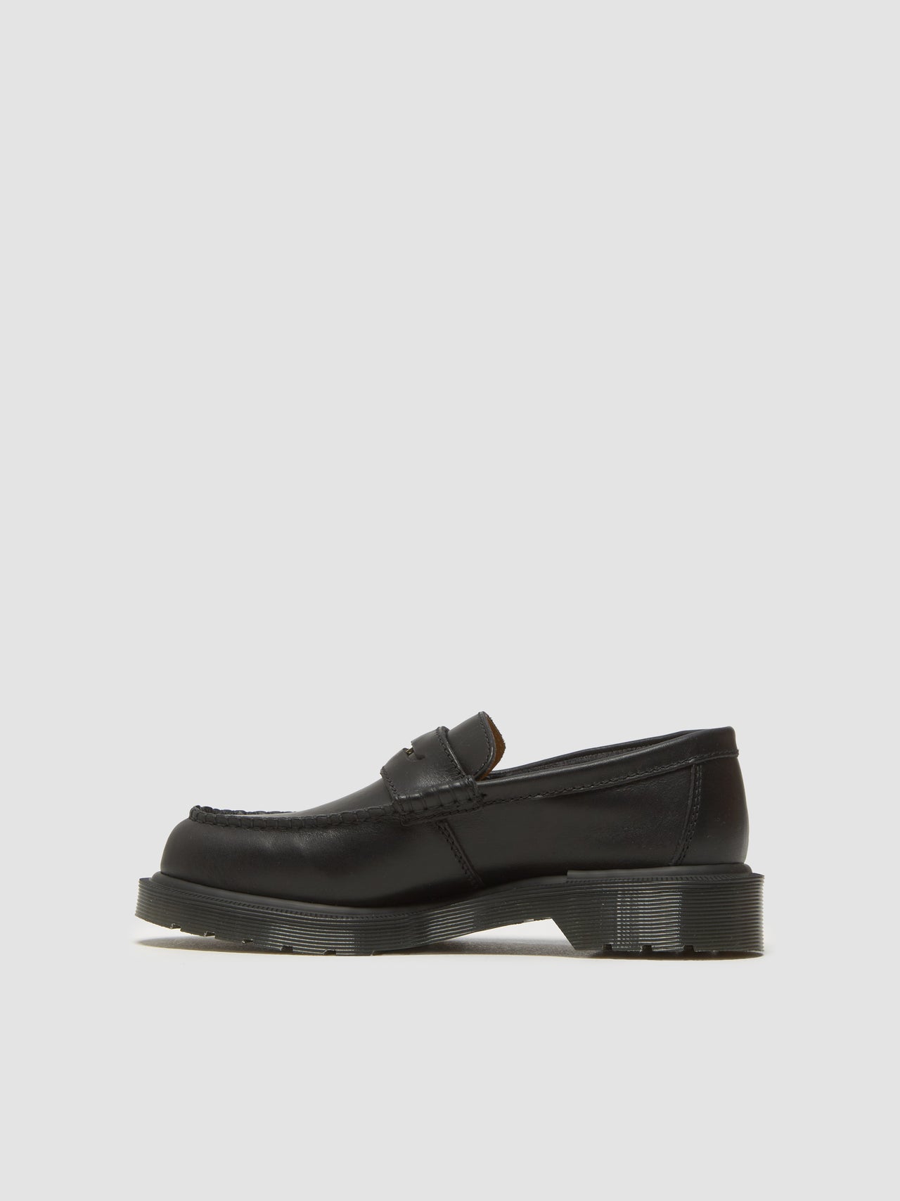 Penton Shoes in Black