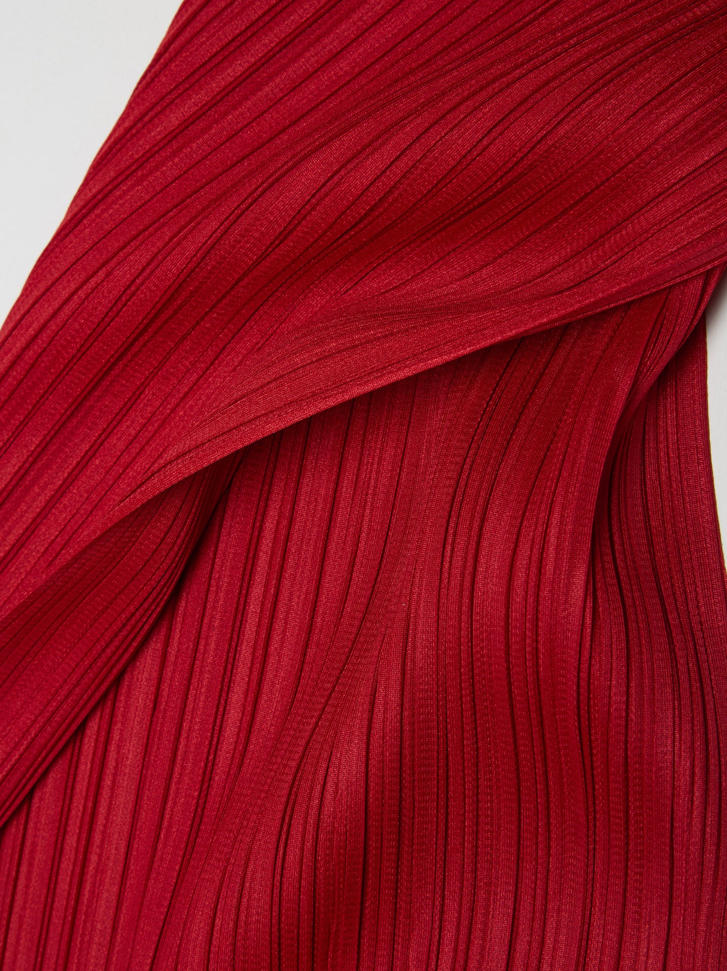 Pleated Sleeveless Dress in Red