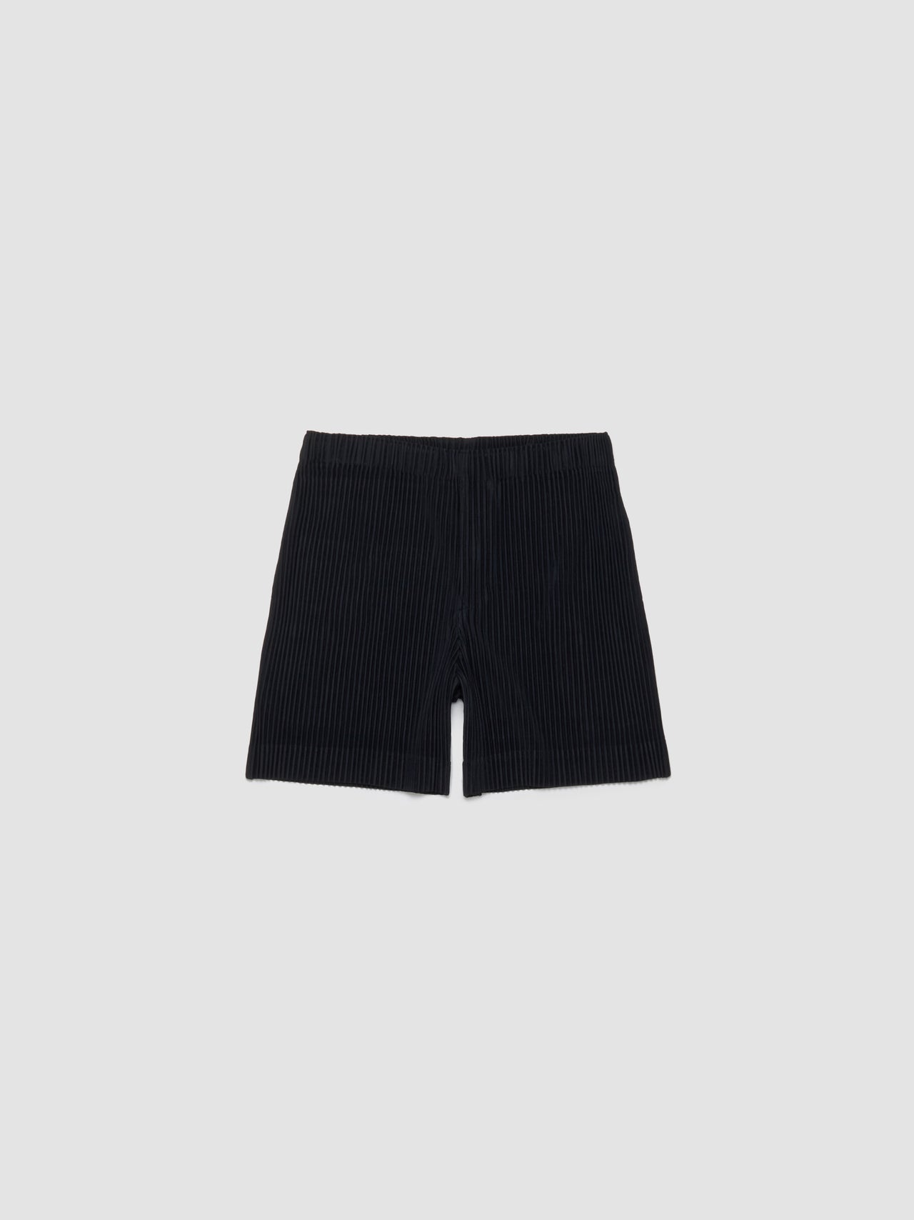 Pleated Shorts in Black