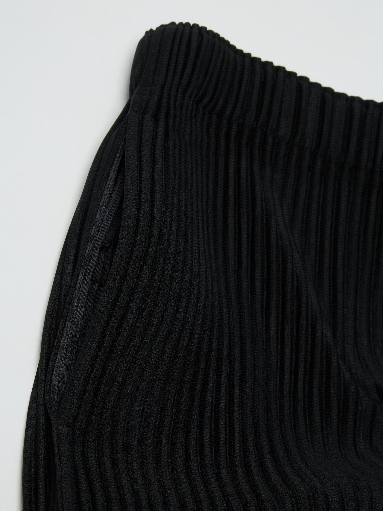 Pleated Shorts in Black