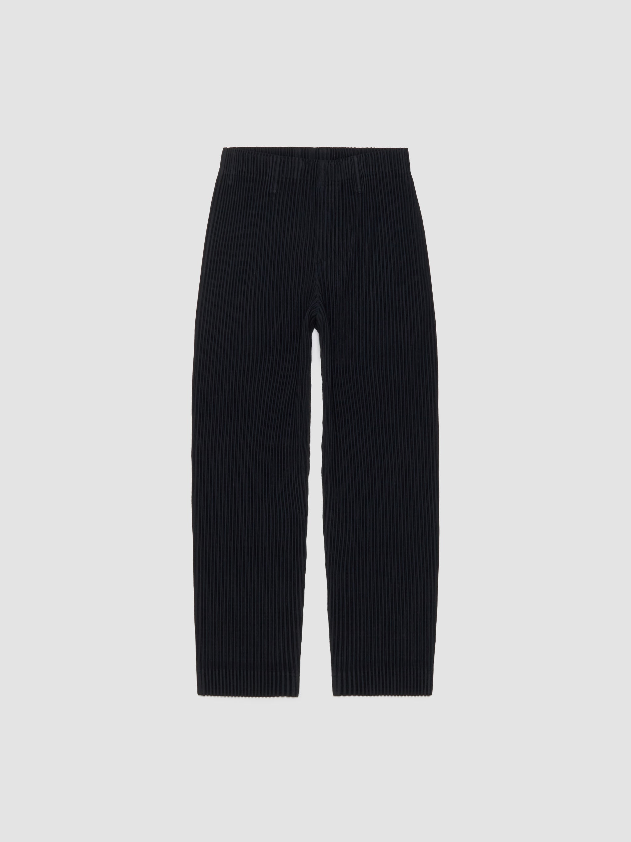 Pleated Slim Fit Pants in Black