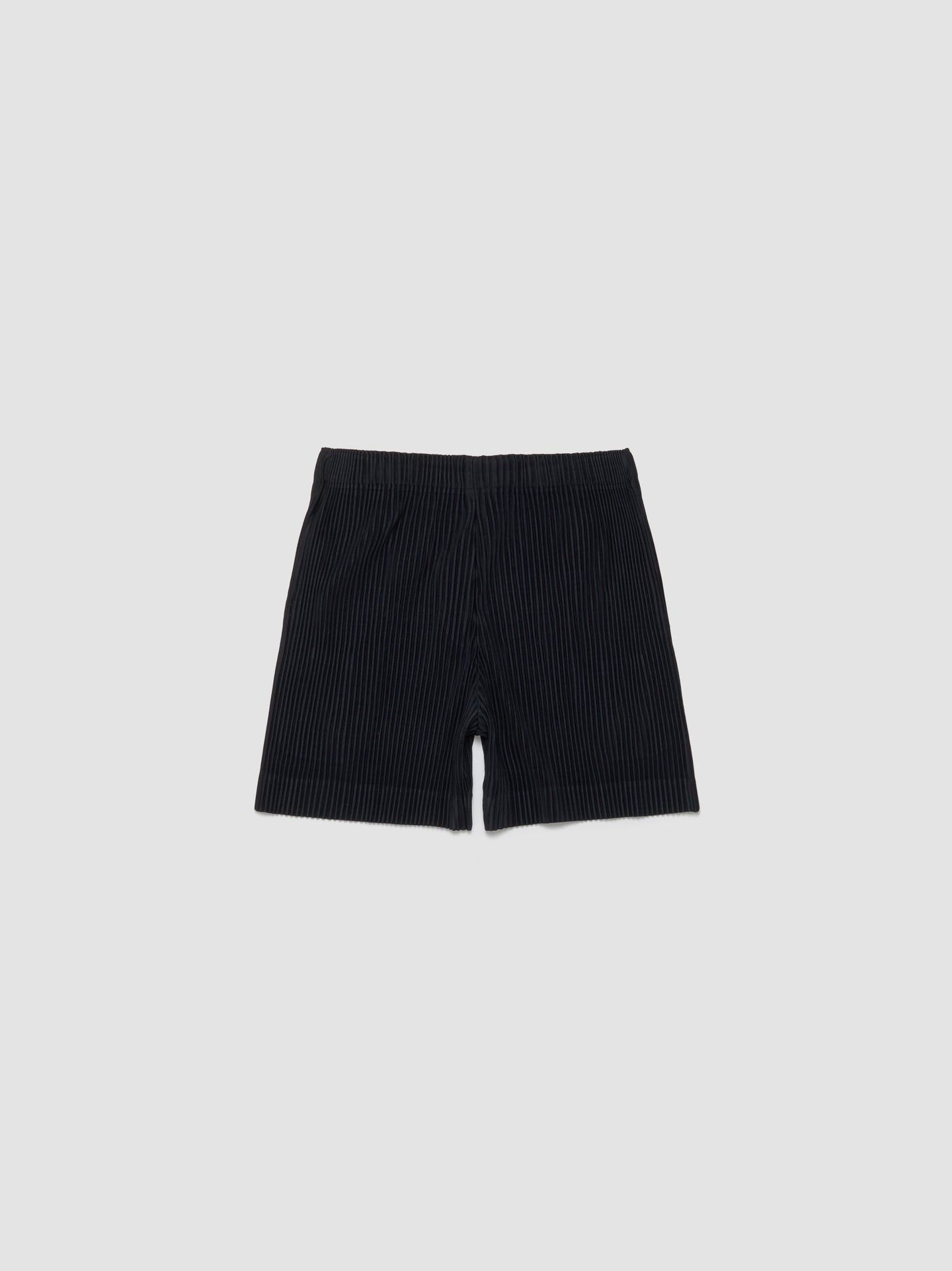 Pleated Shorts in Black