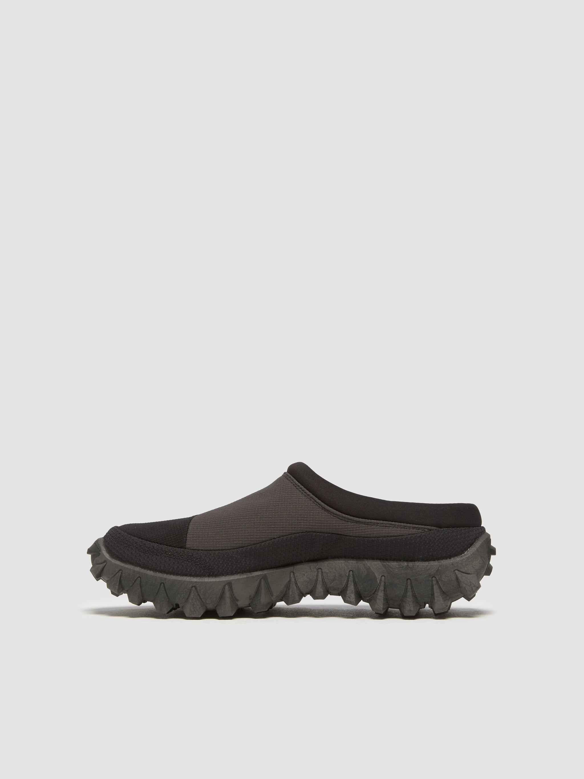 SNOWCLOG Sneaker in Black