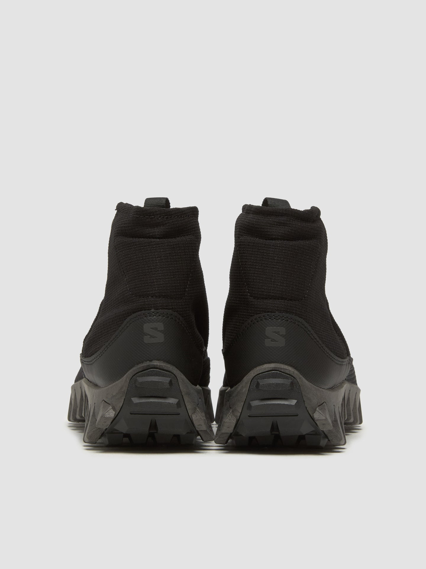 SNOWCLOG MID Sneaker in Black