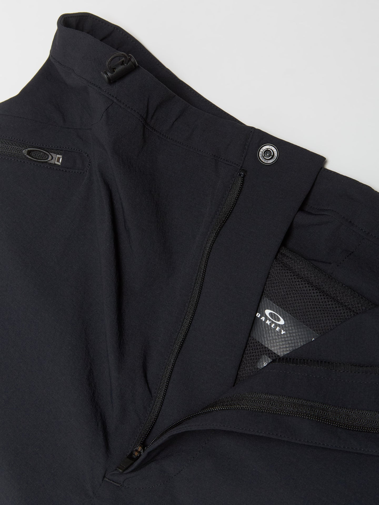 Latitude Flex Cargo Pants in Blackout