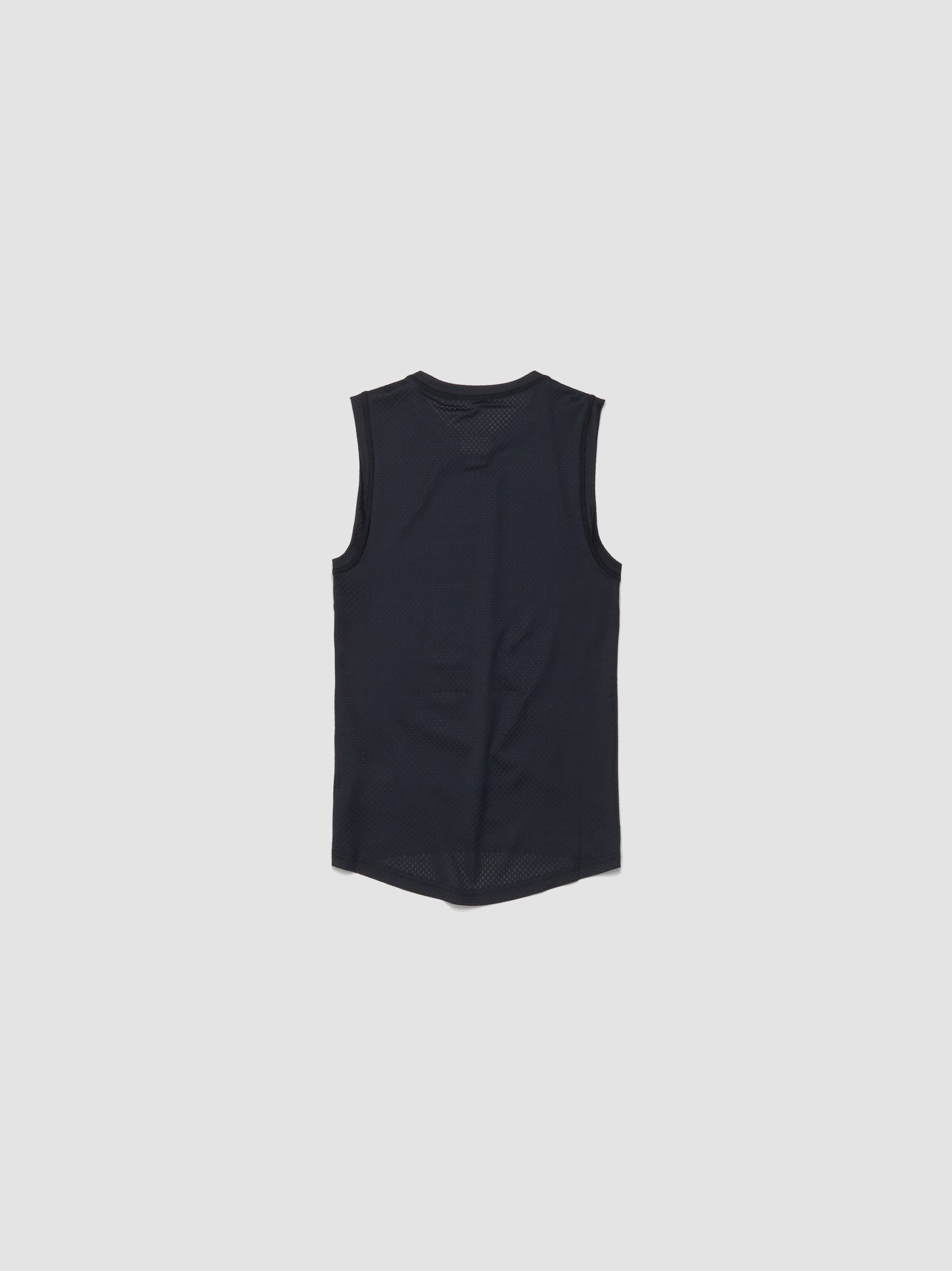 Endurance Tank Top in Blackout