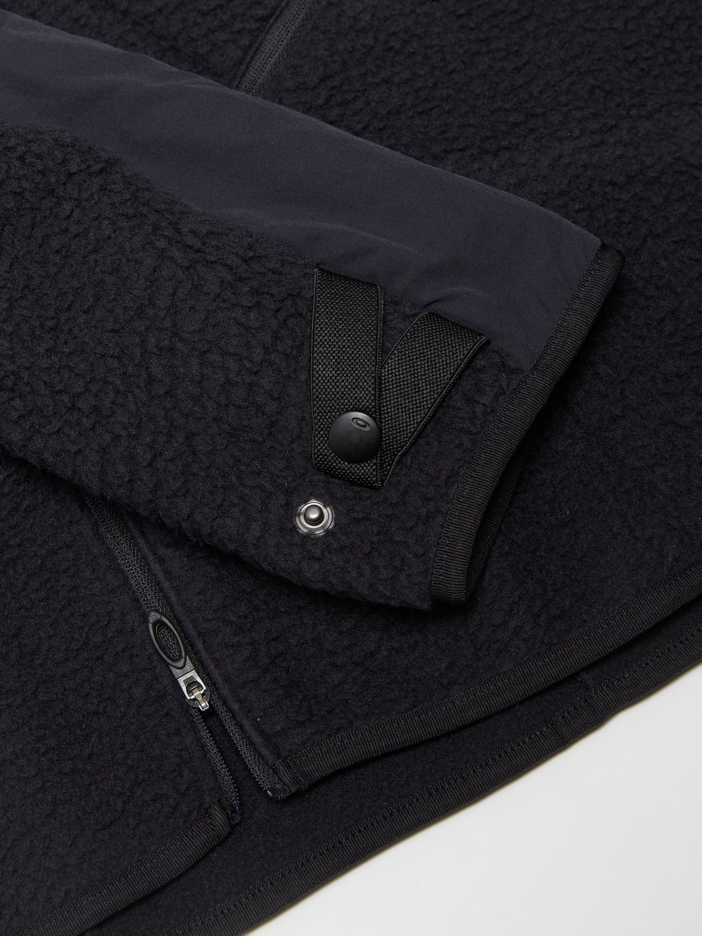 Latitude Flex Sherpa Sweater in Blackout