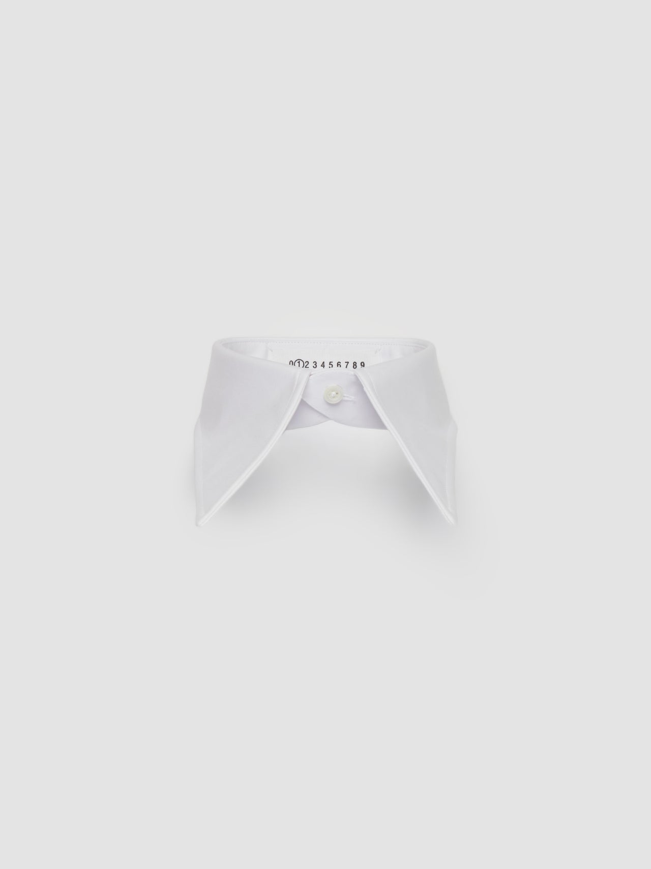 Collar in White