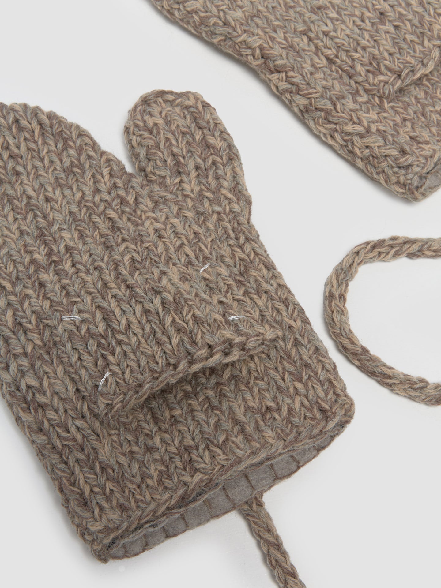 Gloves in Beige