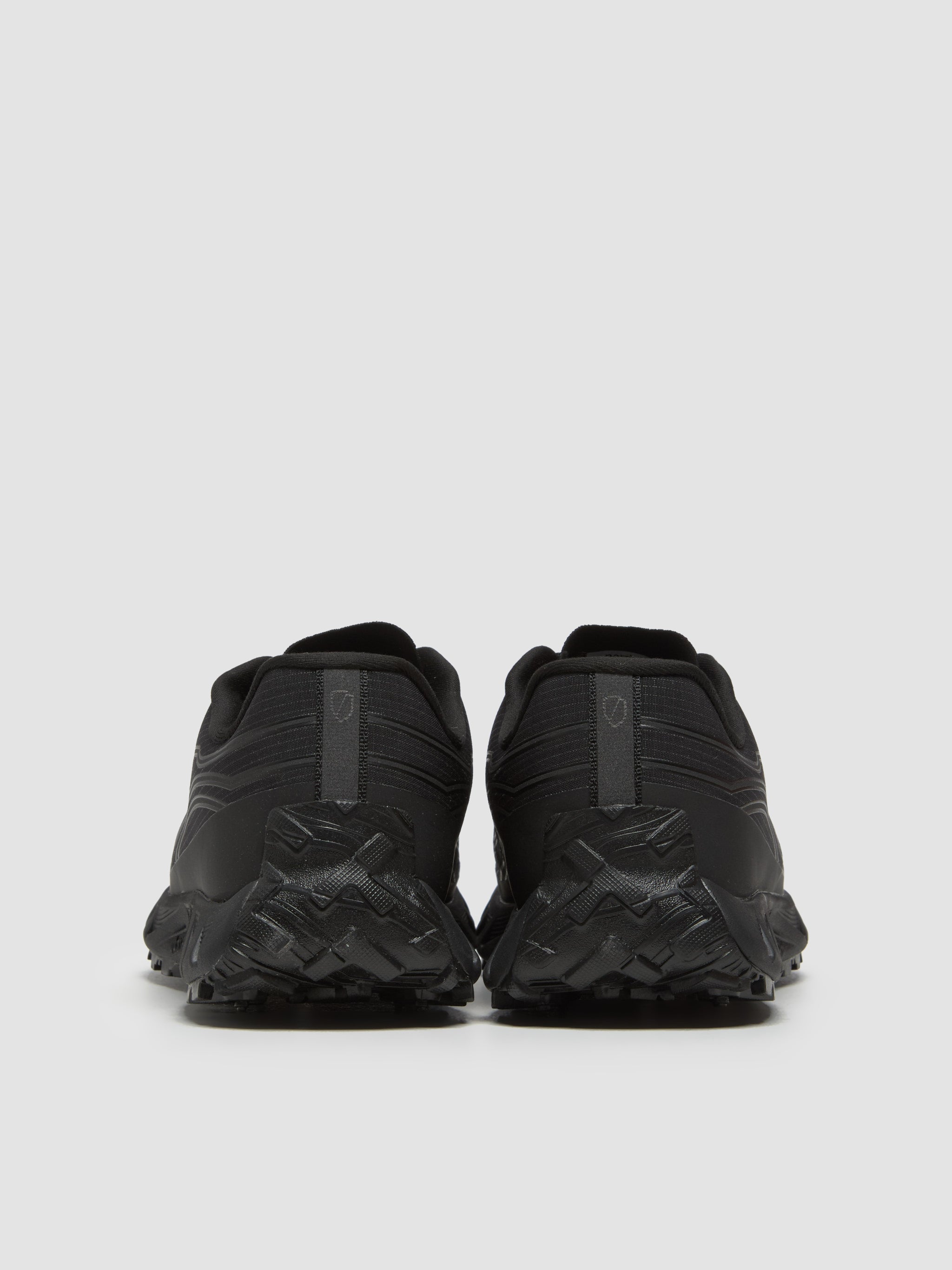 The 002 M Sneaker in Pitch Black