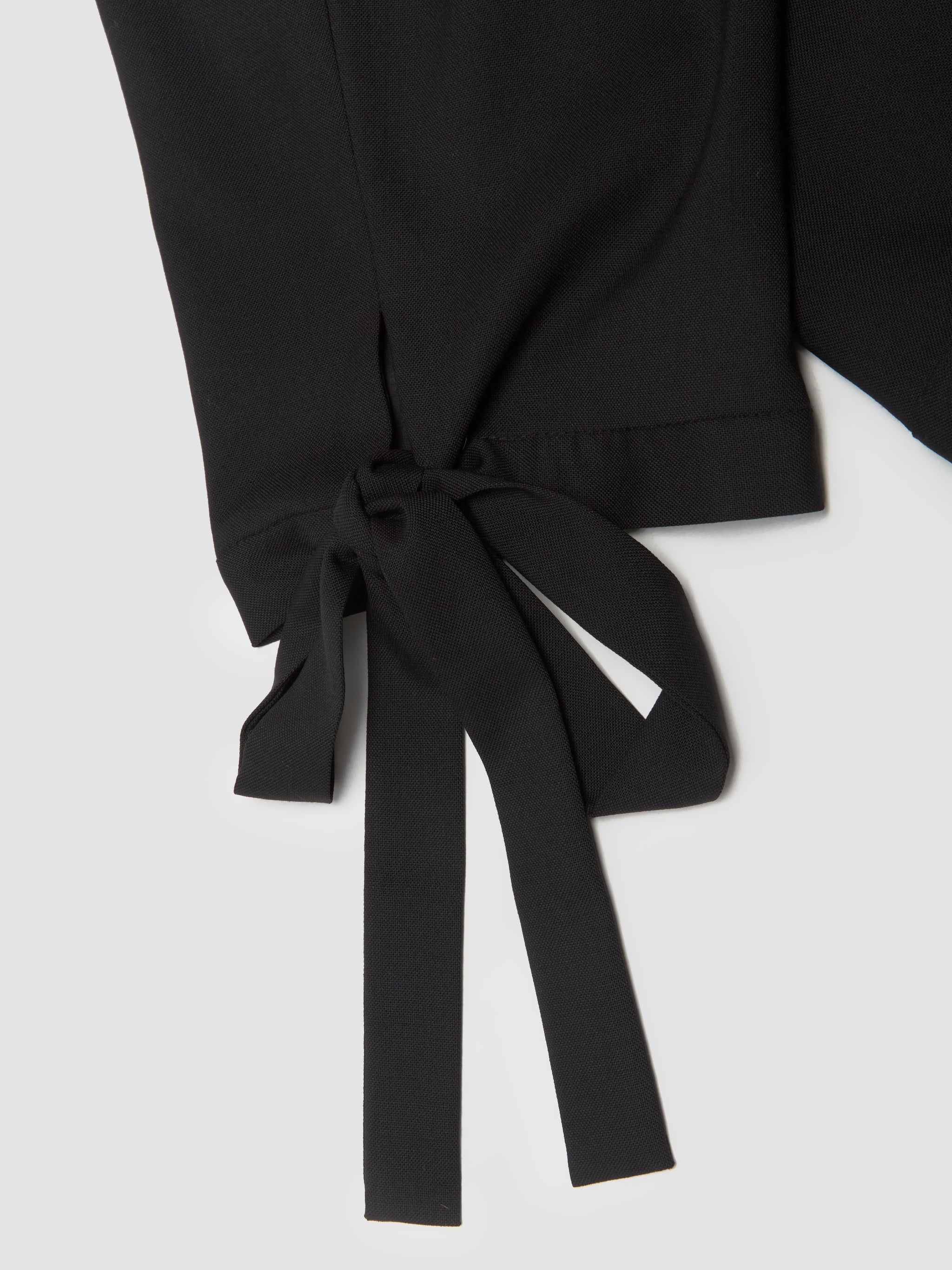 Benedict Bow Capri Pants in Black