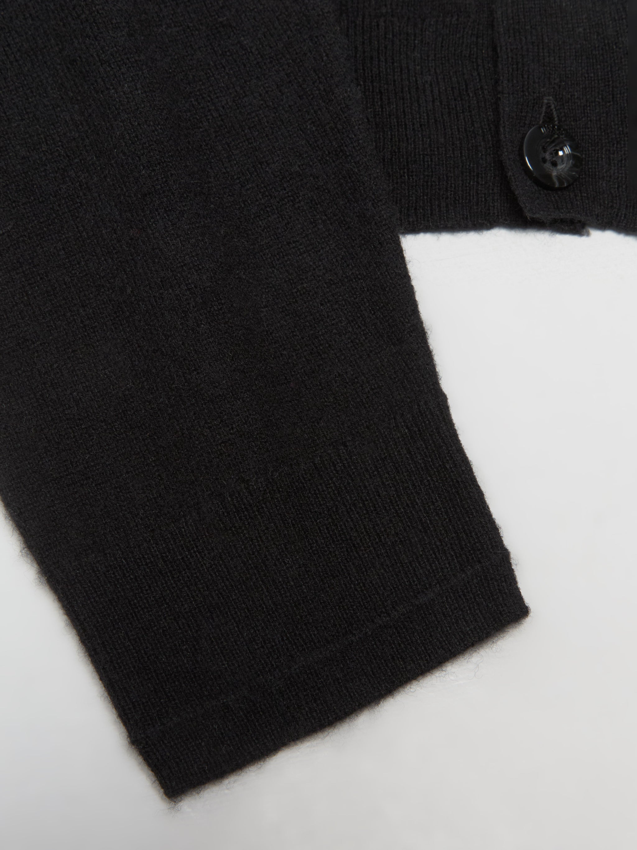 K-Zannis Cardigan in Black