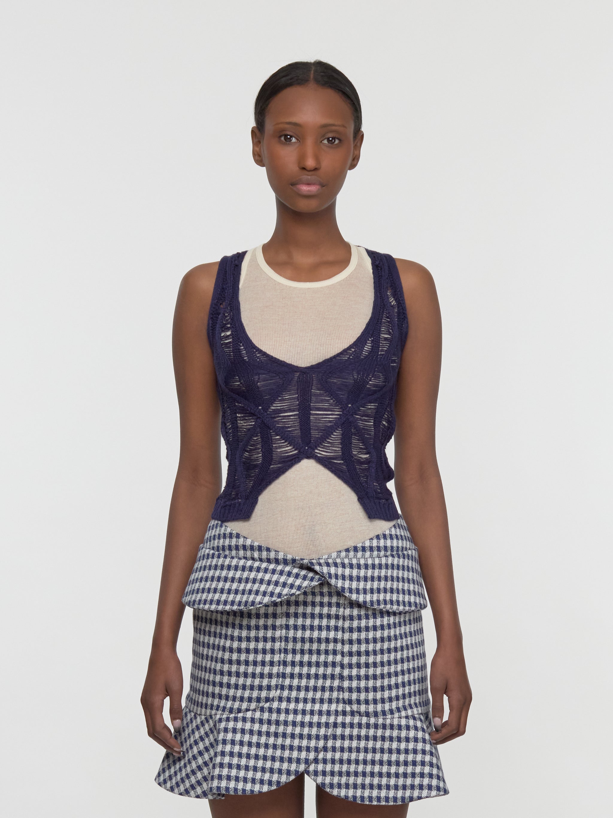 Fudgy V-Neck Vest in Navy