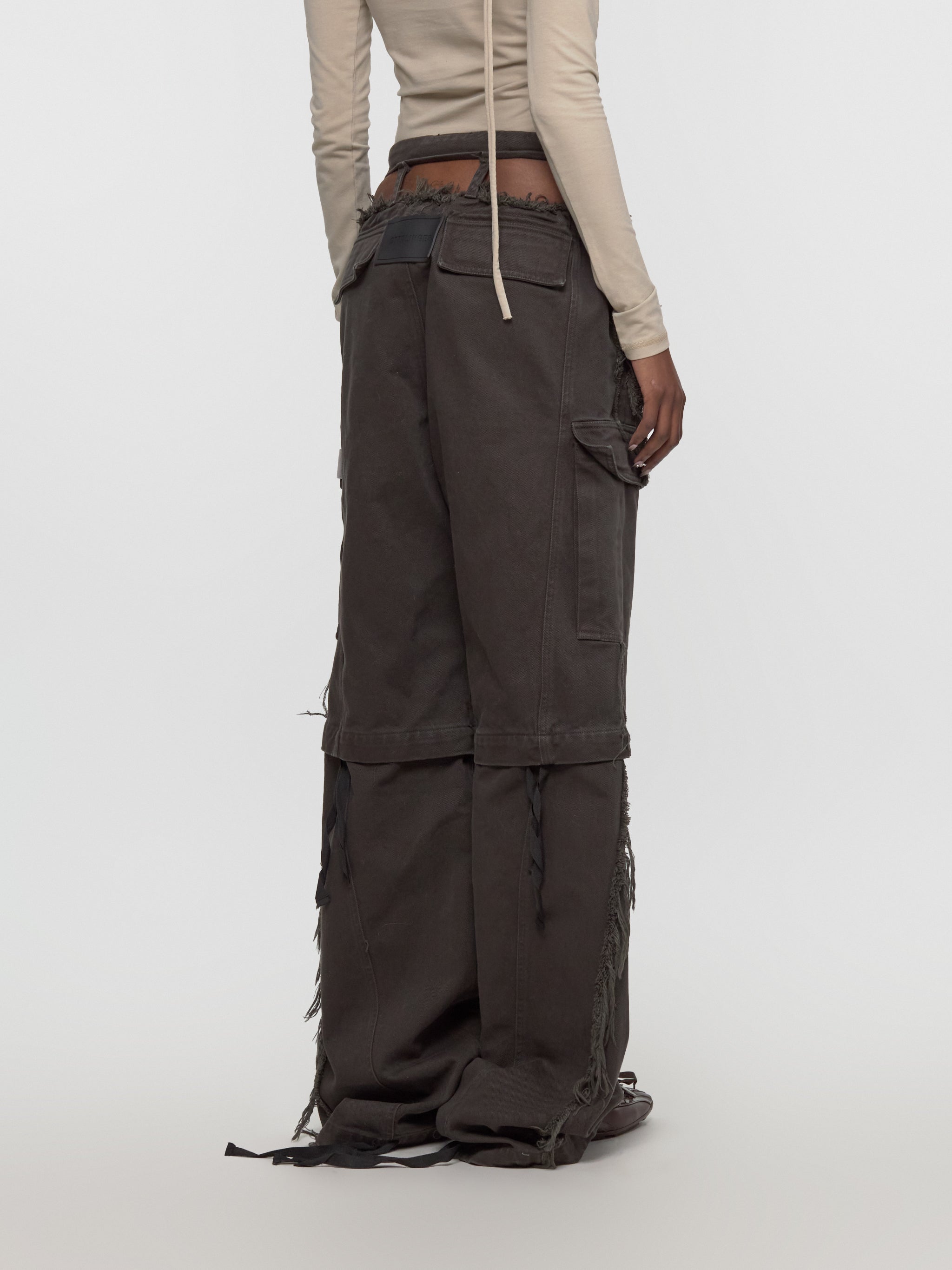 Baggy Cargo Pants in Brown