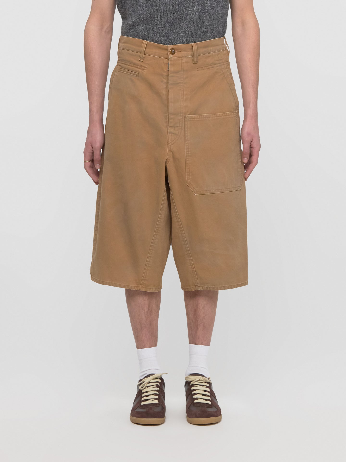 Shorts in Ochre