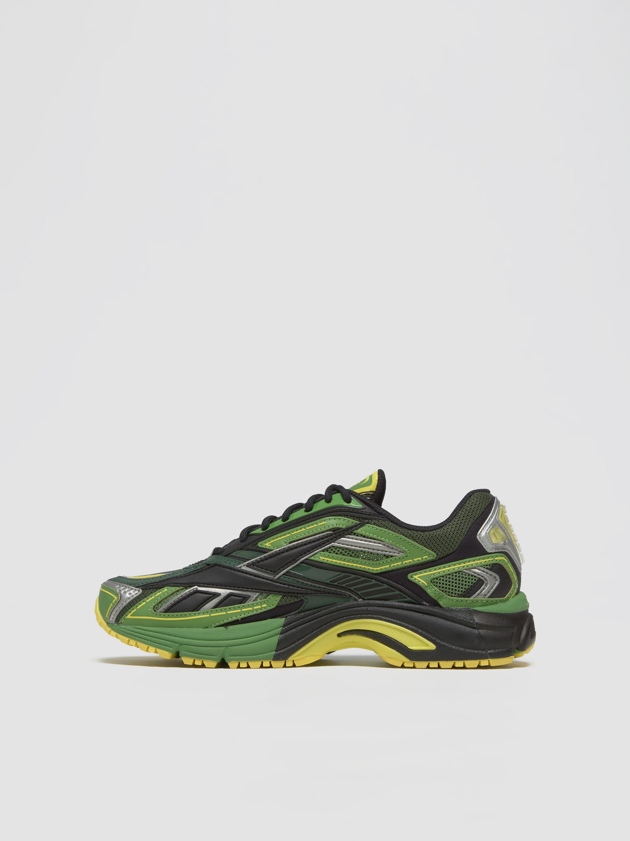 Premier Road Ultra Sneaker in Extra Green