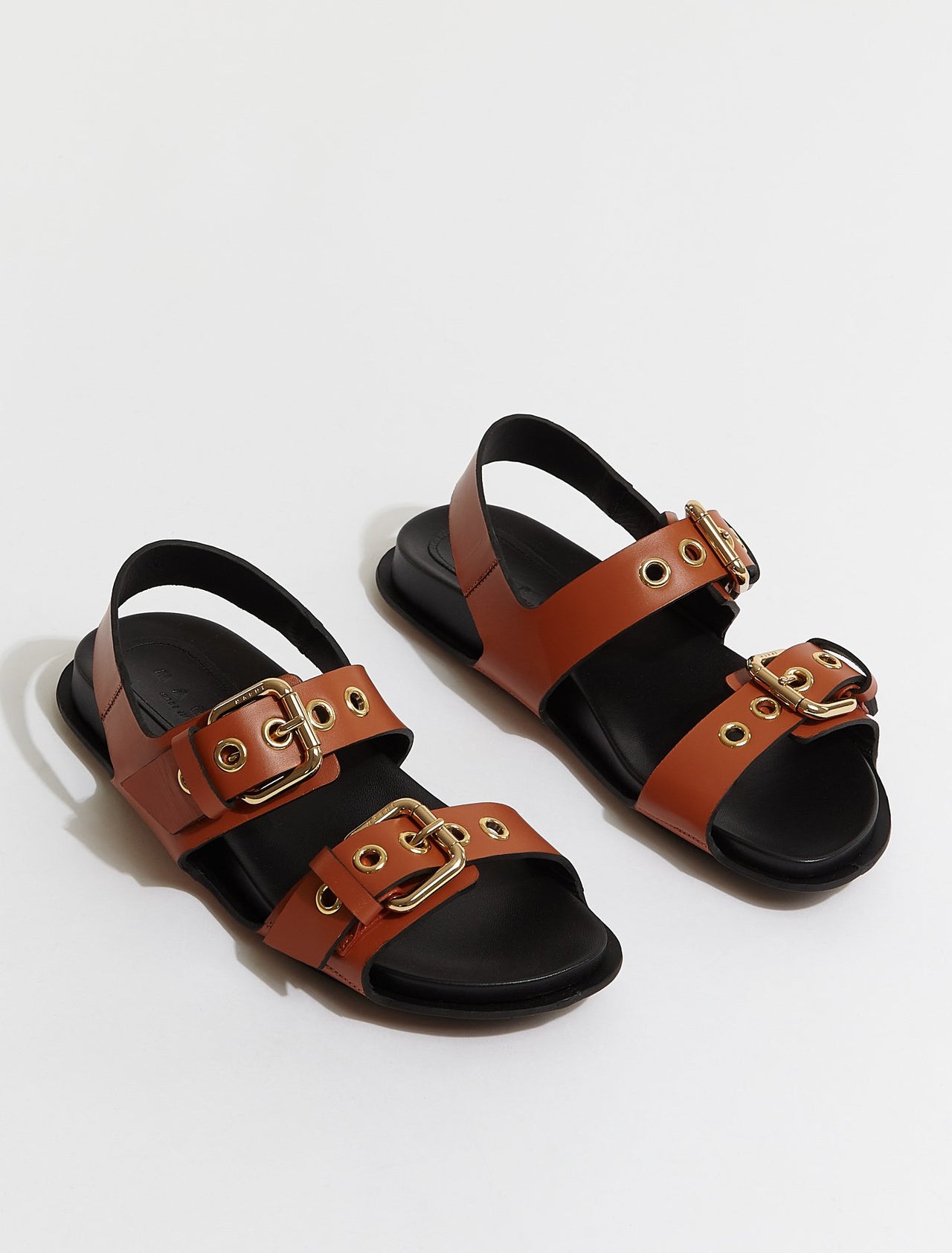 Sandals in Cigar & Black