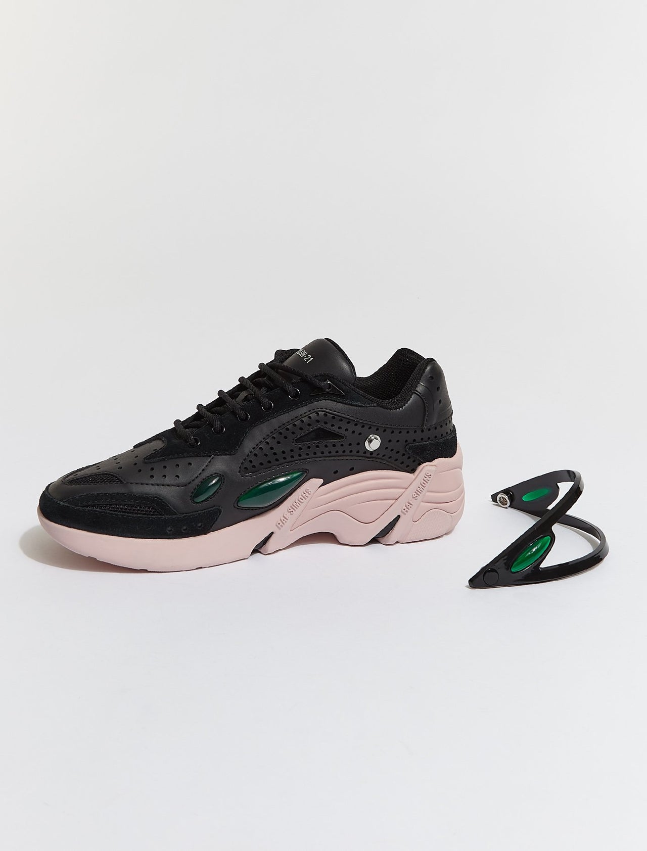 RS (Runner) Cylon-21 Sneaker in Black & Pink