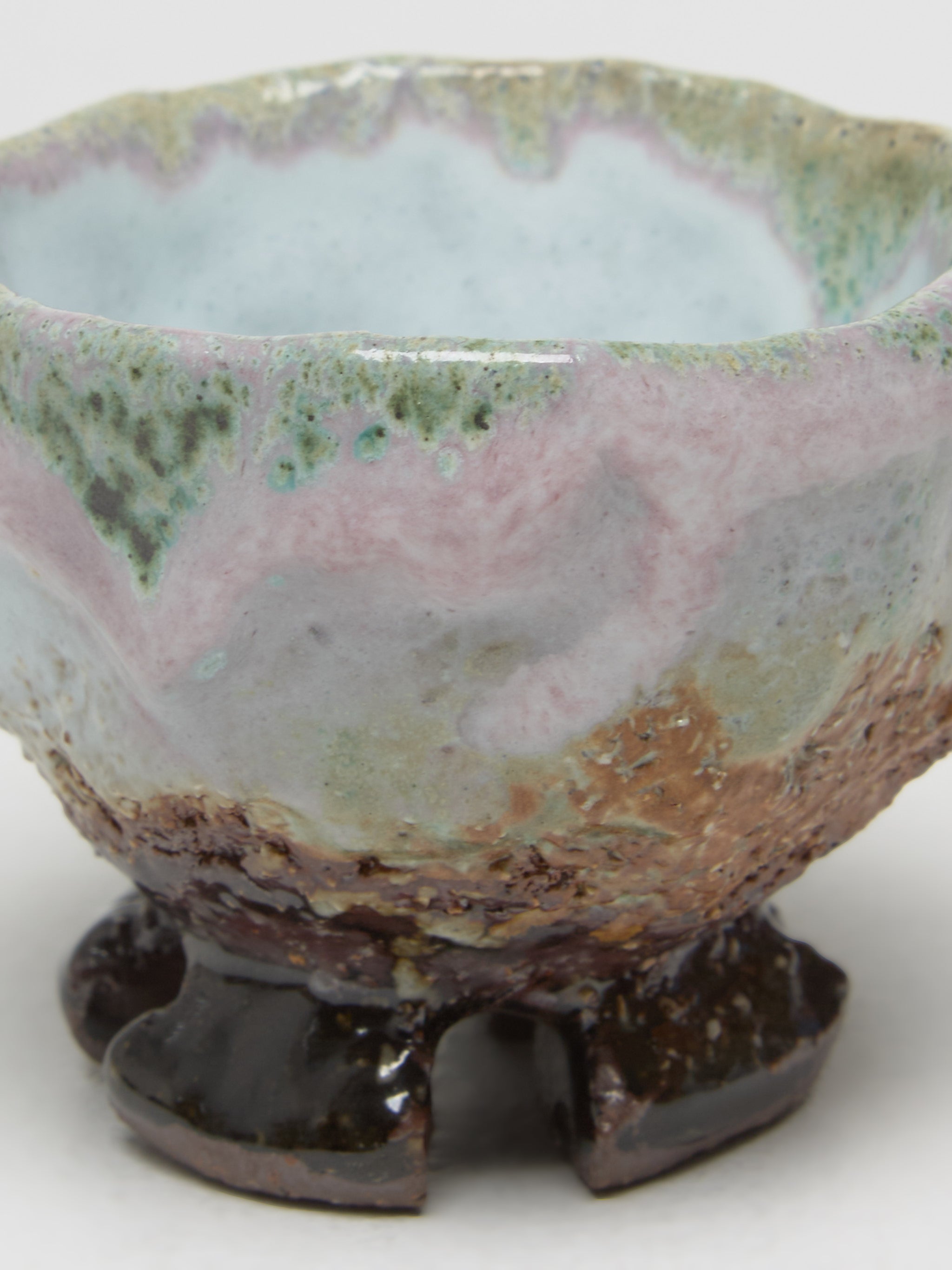 Hagi Seigan Yamane Sake Cup in Multicolor