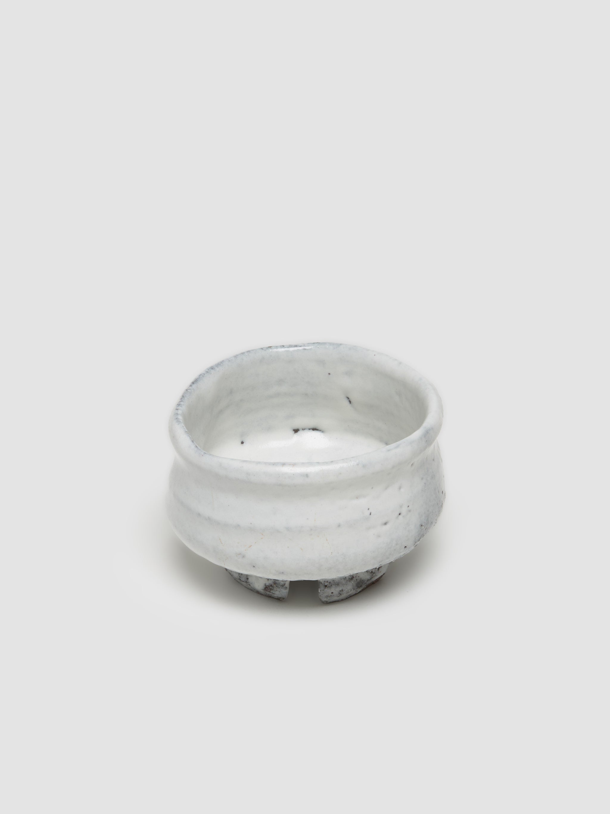 Hagi Seigan Yamane Matcha Bowl in Pearl White