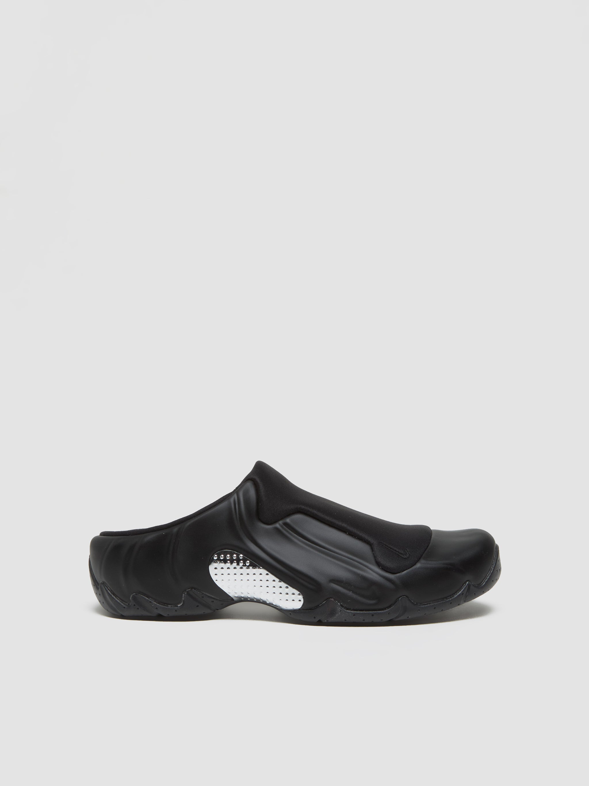 Clogposite Slide in Black & Metallic Silver