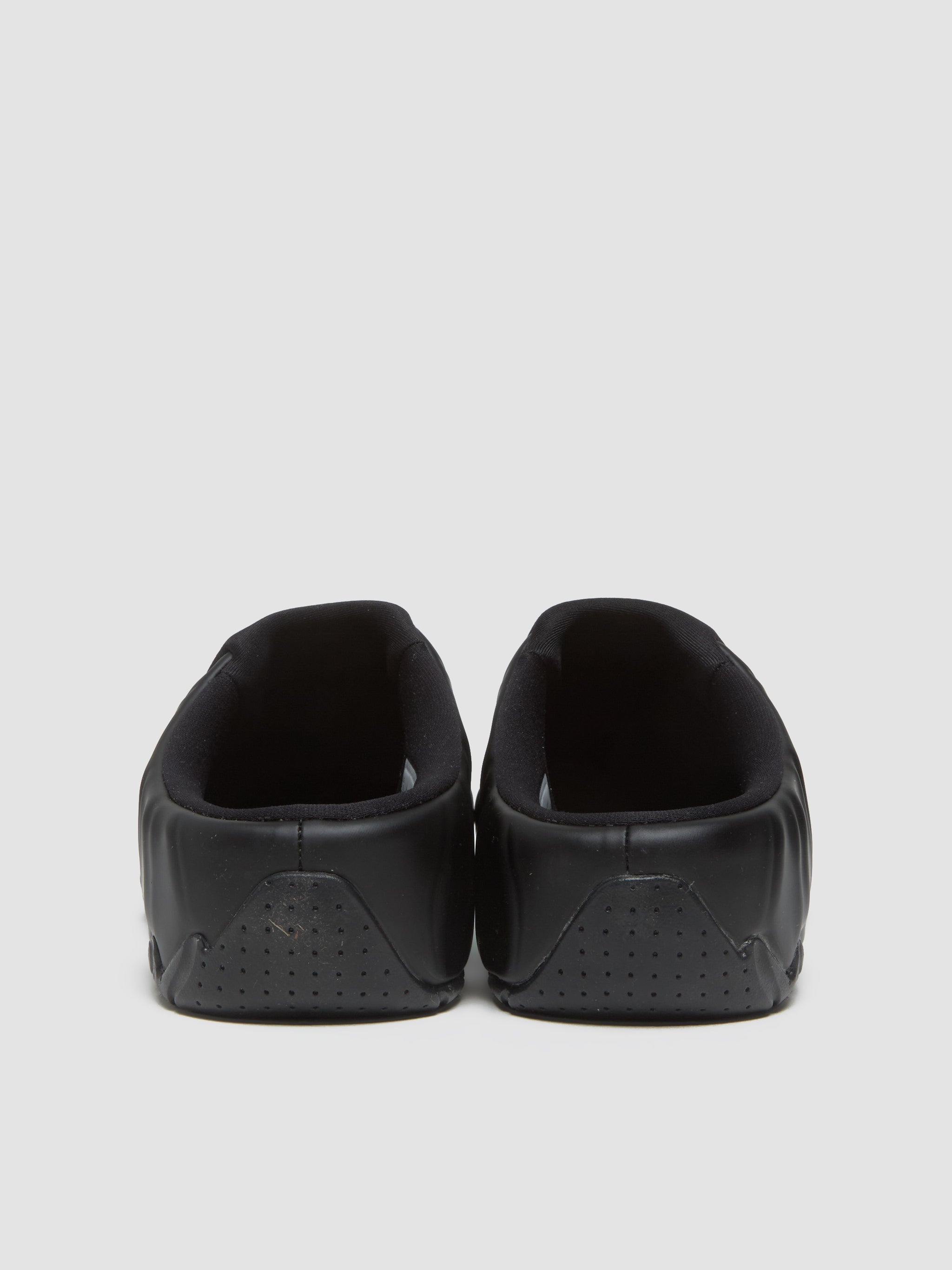 Clogposite Slide in Black & Metallic Silver