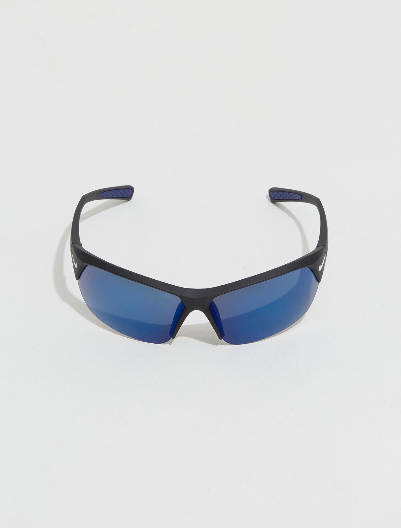 Skylon Ace Sunglasses in Matte Black
