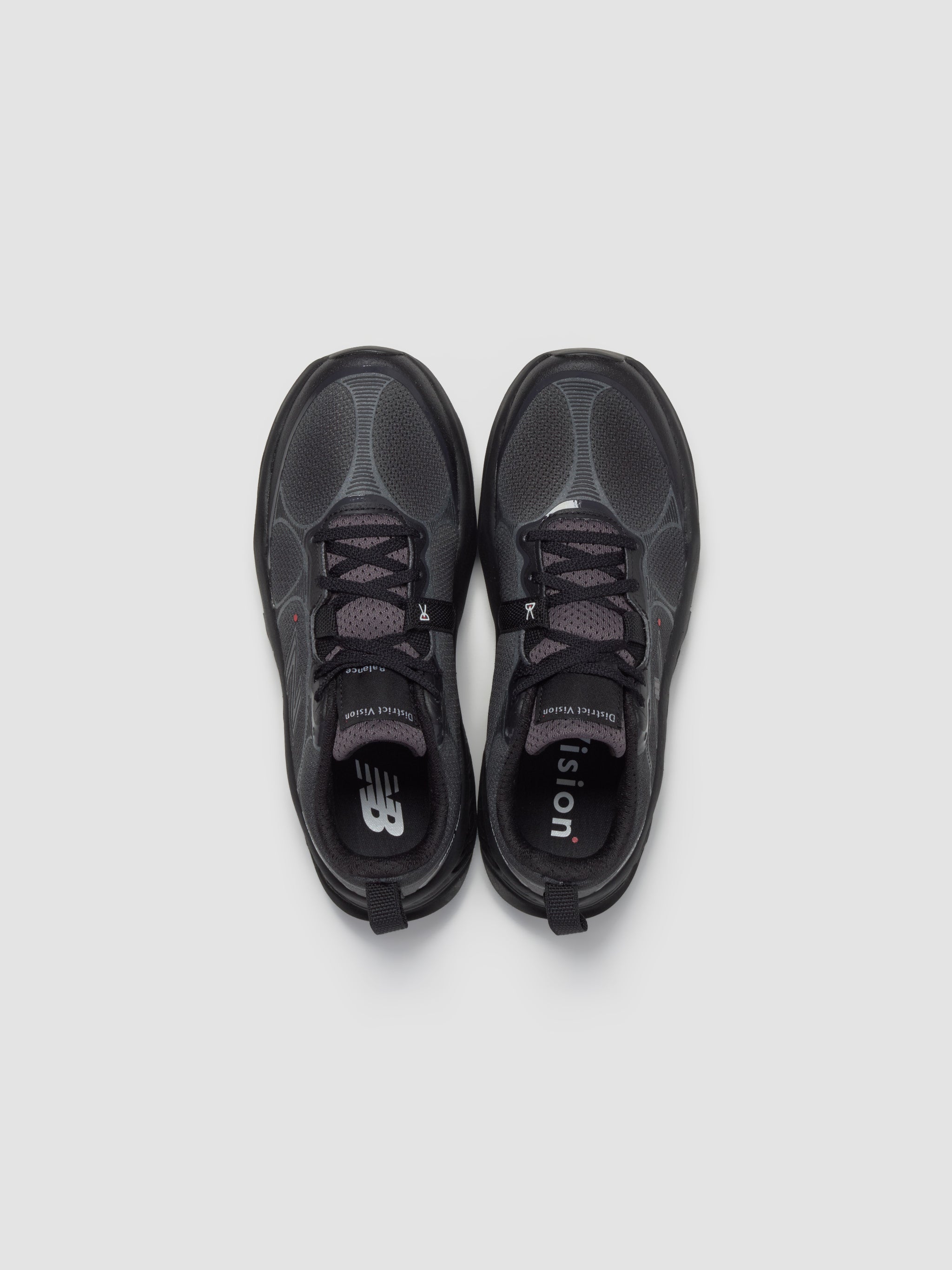 DV + NB Trail Shoe 2024, Black — District Vision