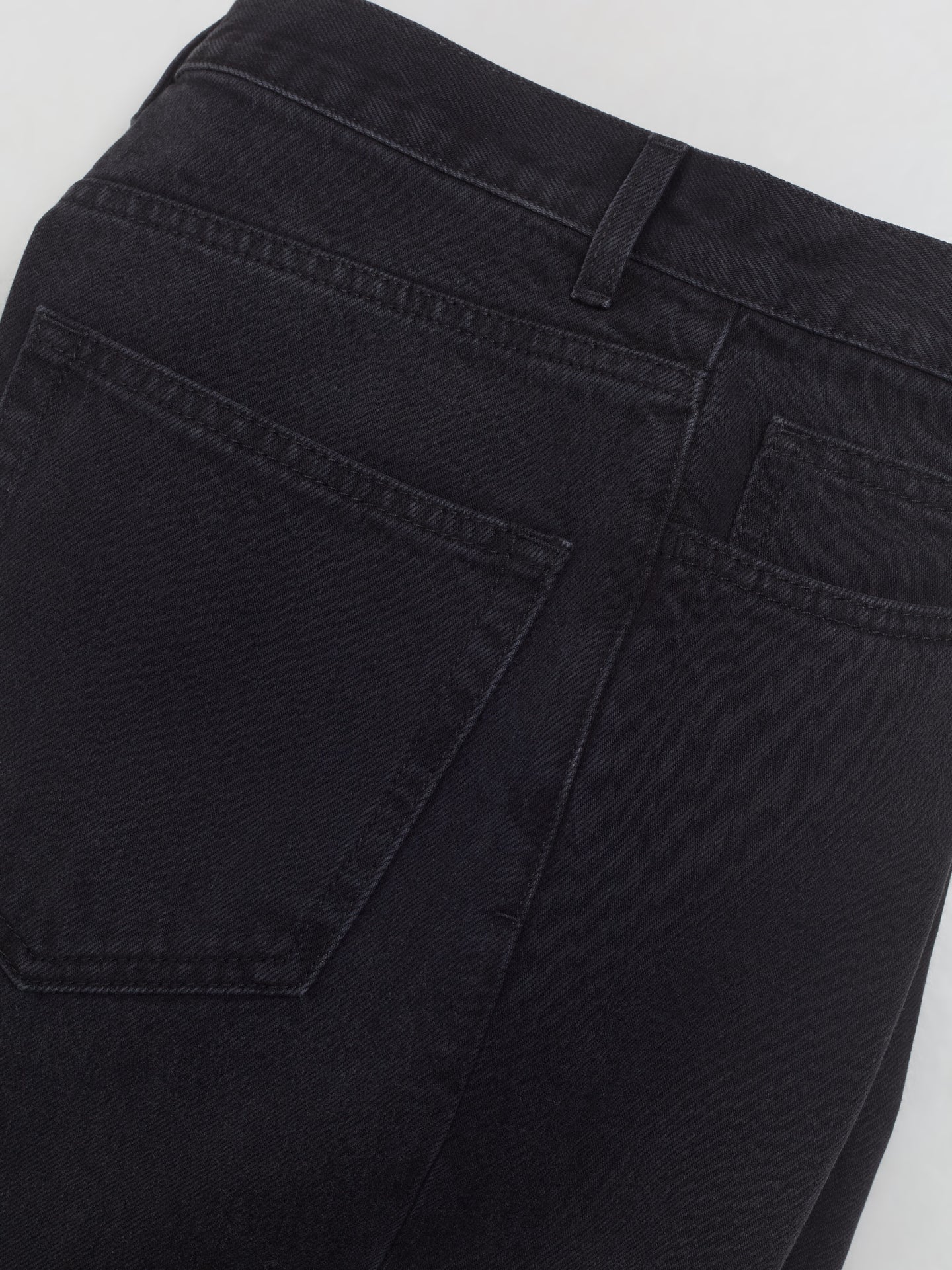 Elordi Jean Pants in Black