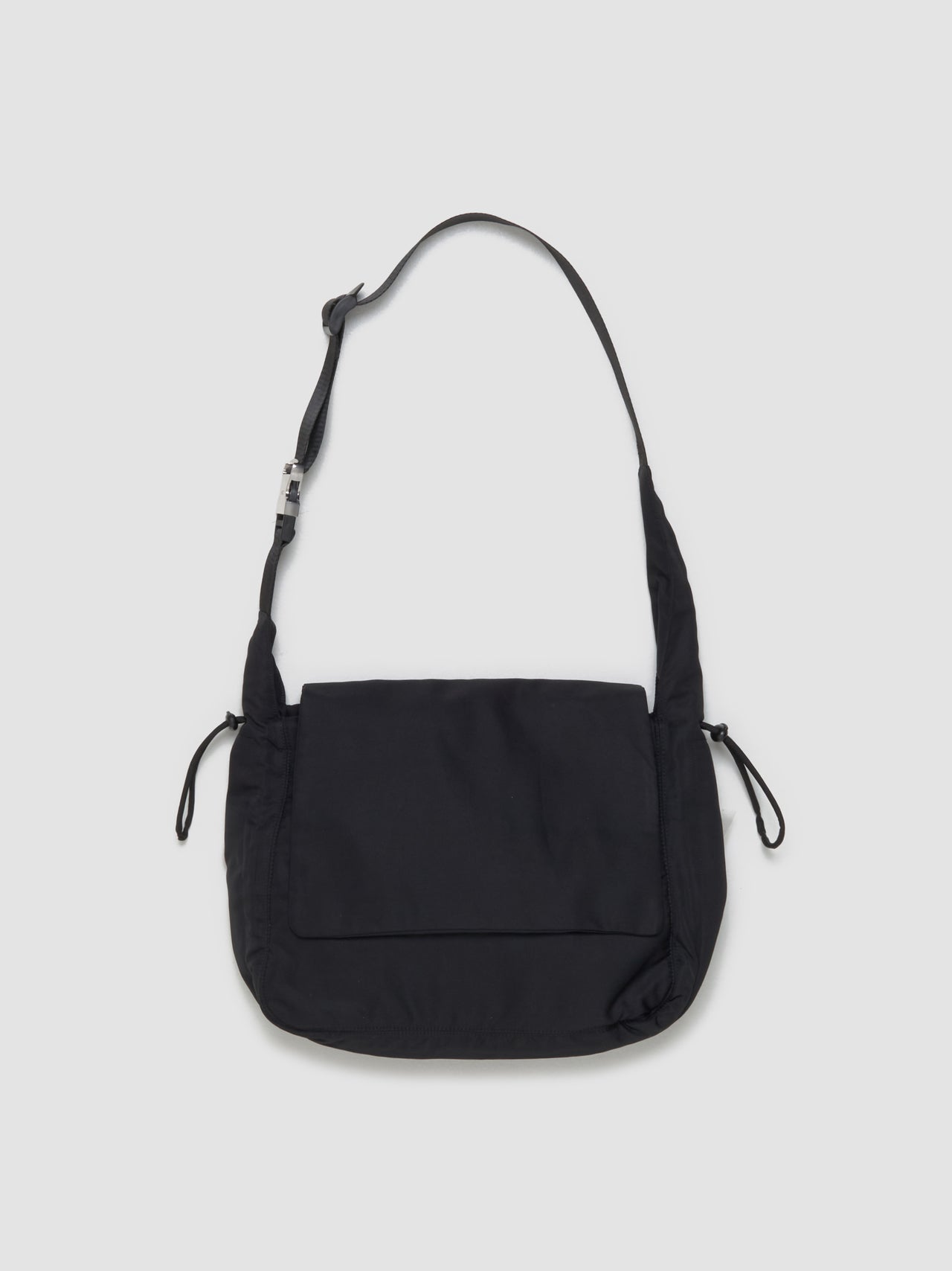 Super Messenger Bag in Black