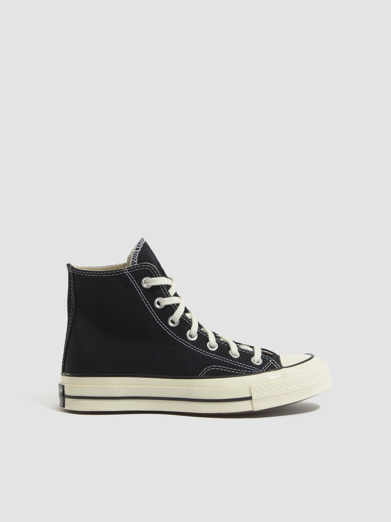 Chuck 70 Hi Sneaker in Black & White