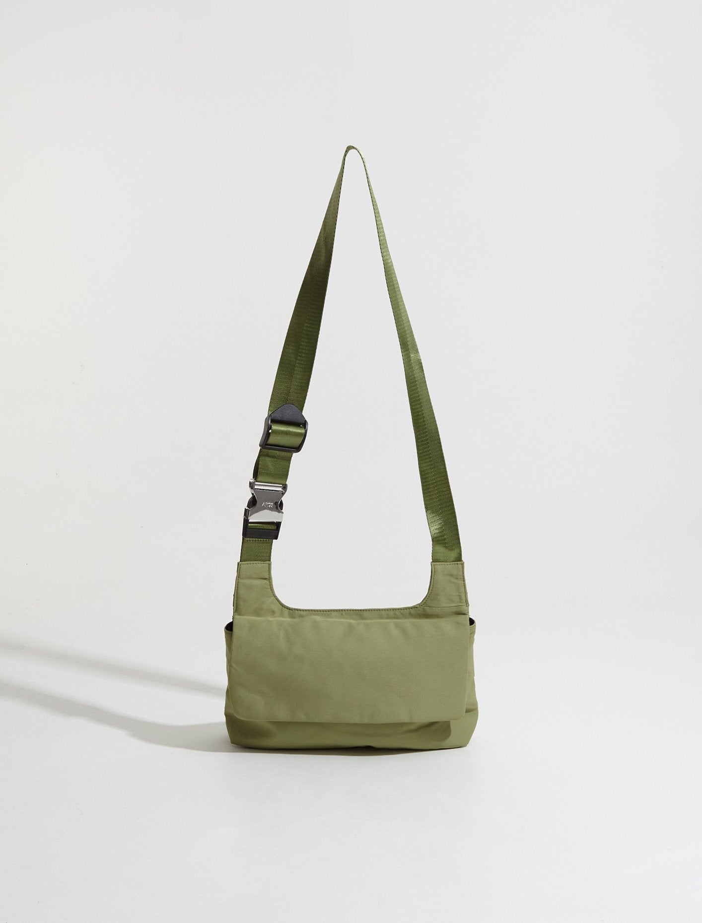 Club Cross Body Bag in Moss