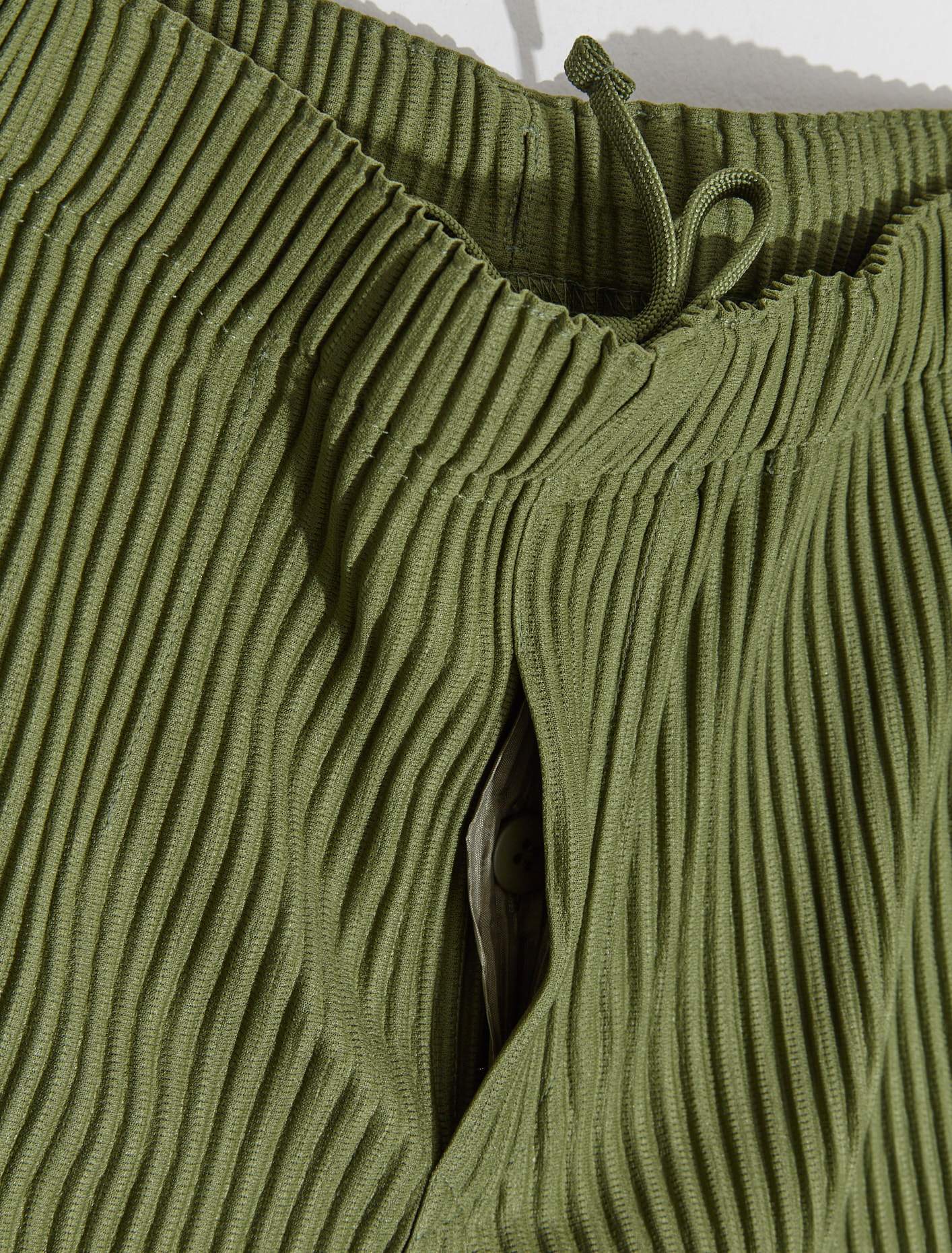 Pleated Slim Fit Trousers in Olive Green