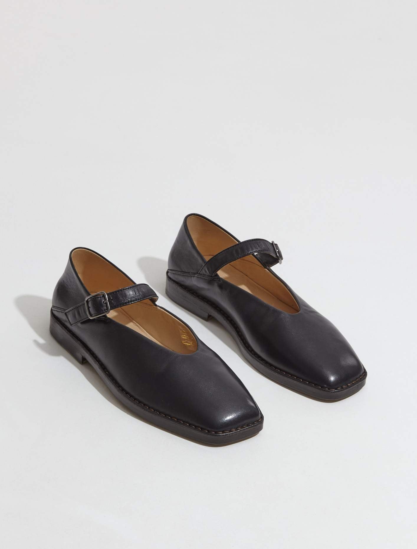 Ballerina Shoes in Black